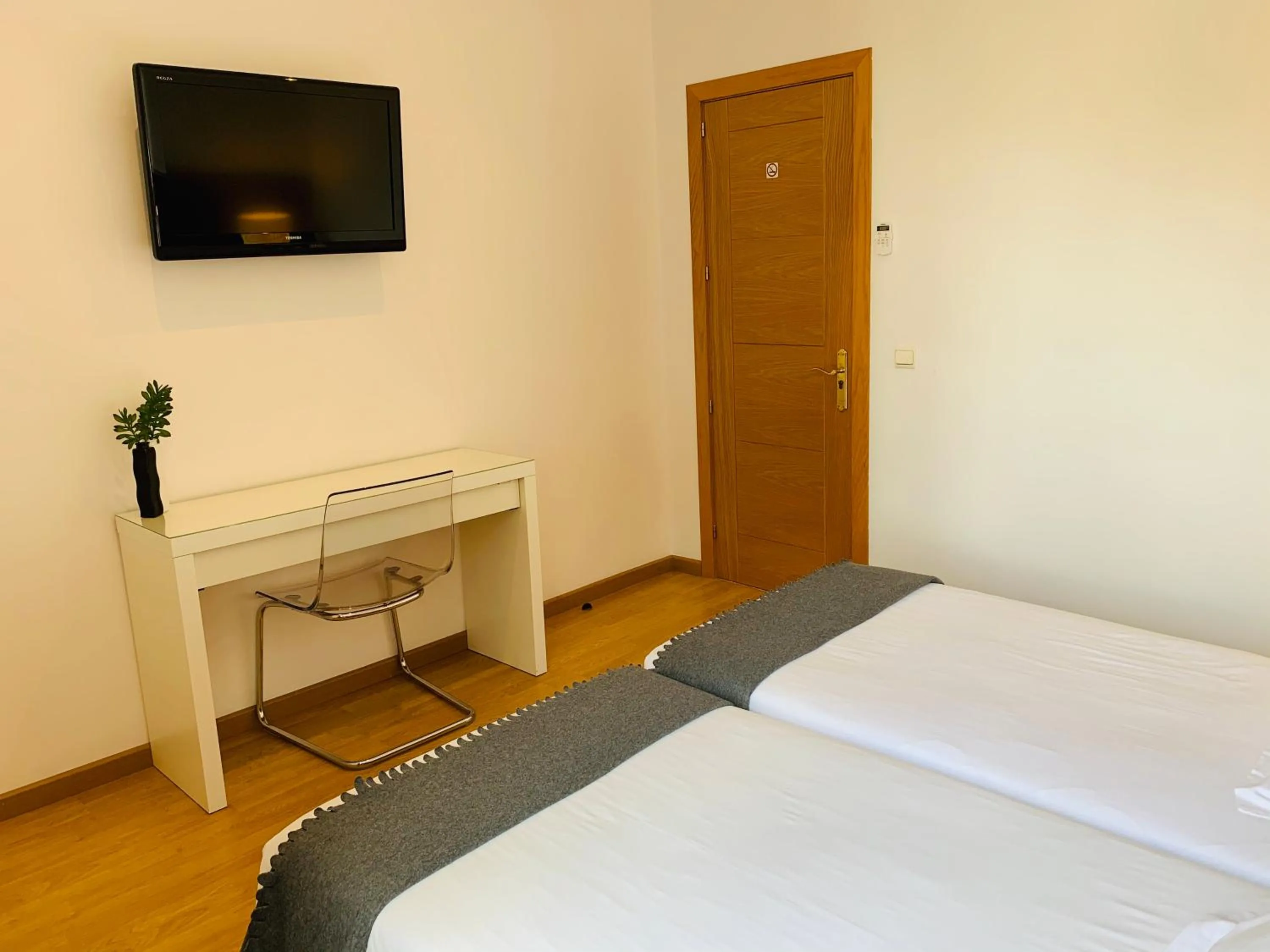 Bed in Super Balmes Guest House