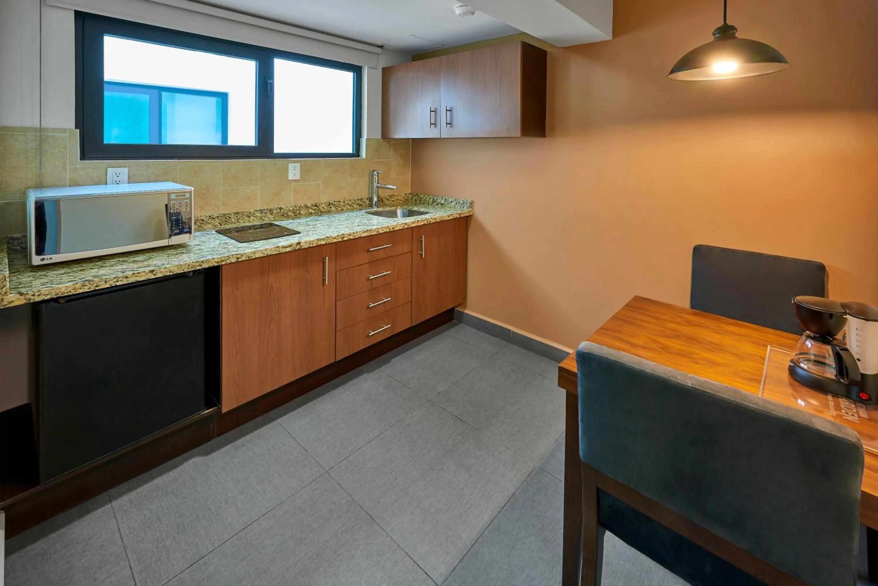 Kitchen or kitchenette in Wyndham Garden Mexico Reforma