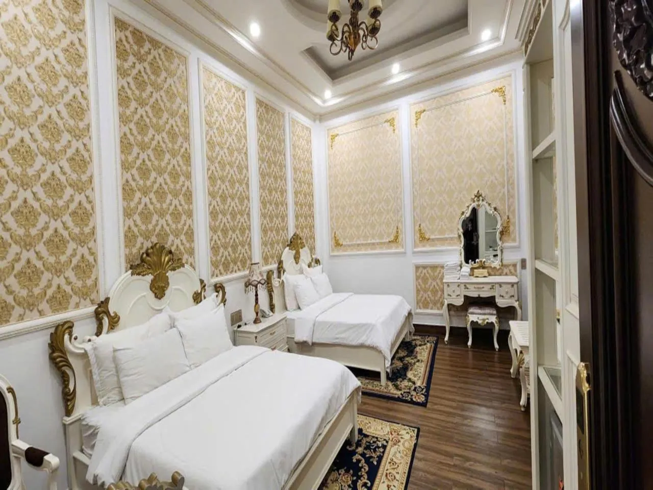 Bed in Dream Boutique Hotel