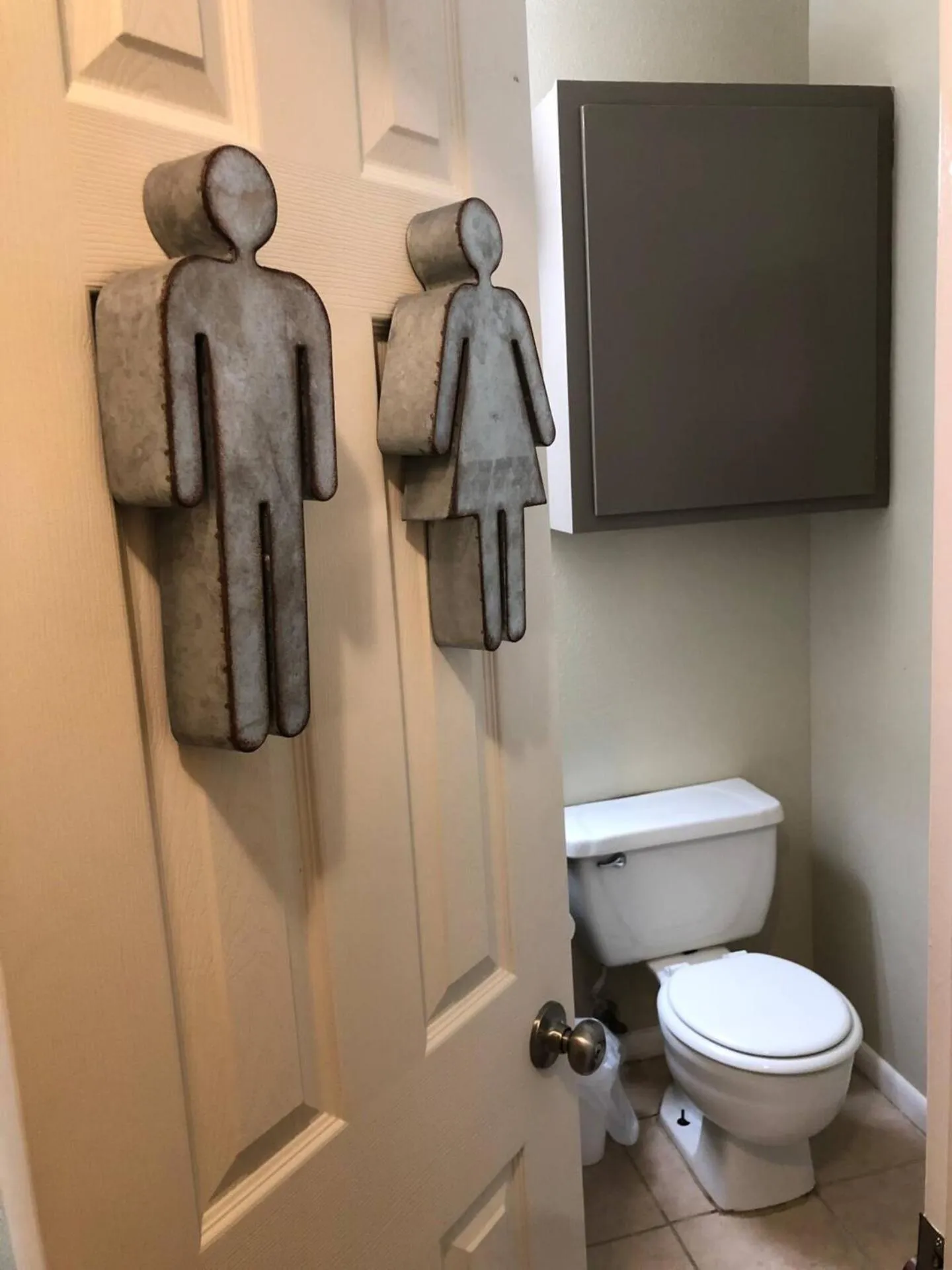 Full Kitchen, Beautiful & Brilliant Apt B