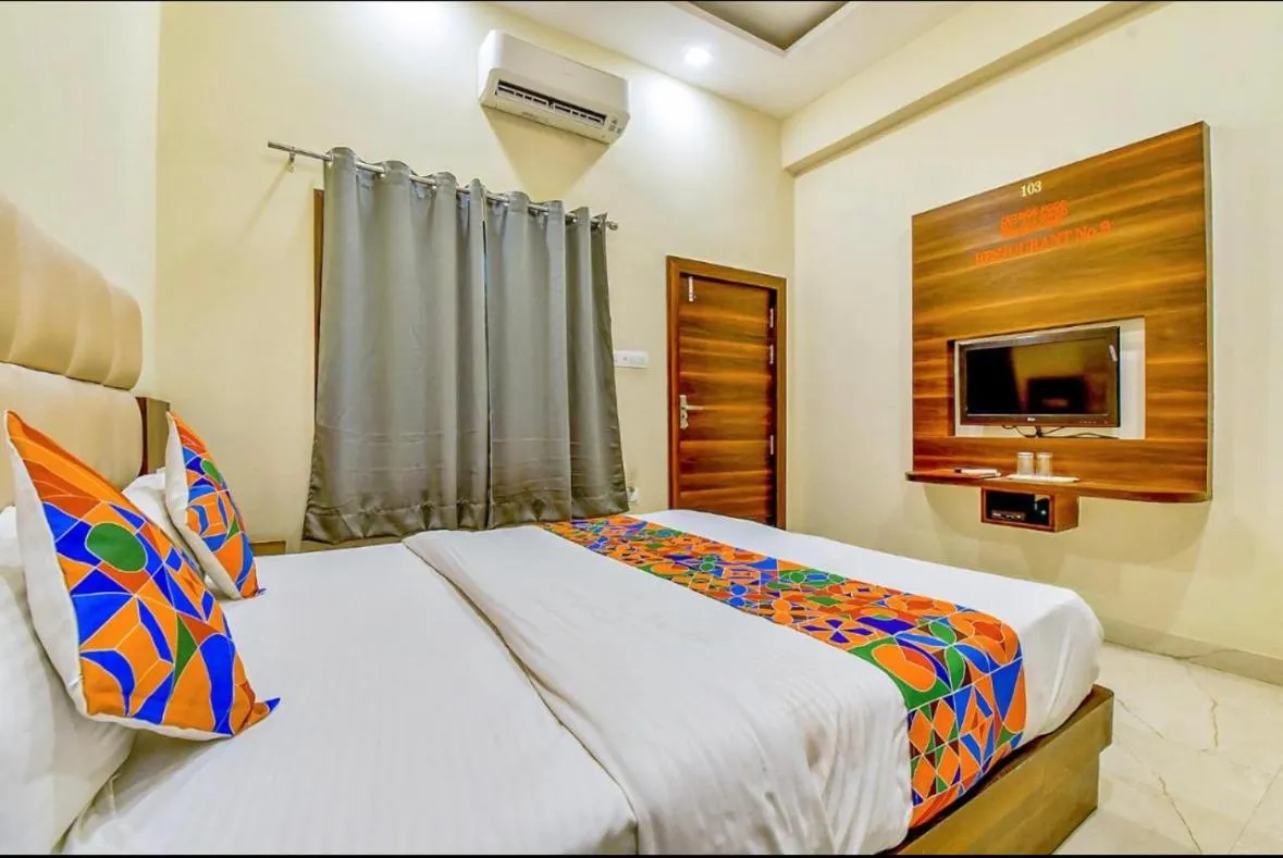 Bed in Hotel Dosa plaza