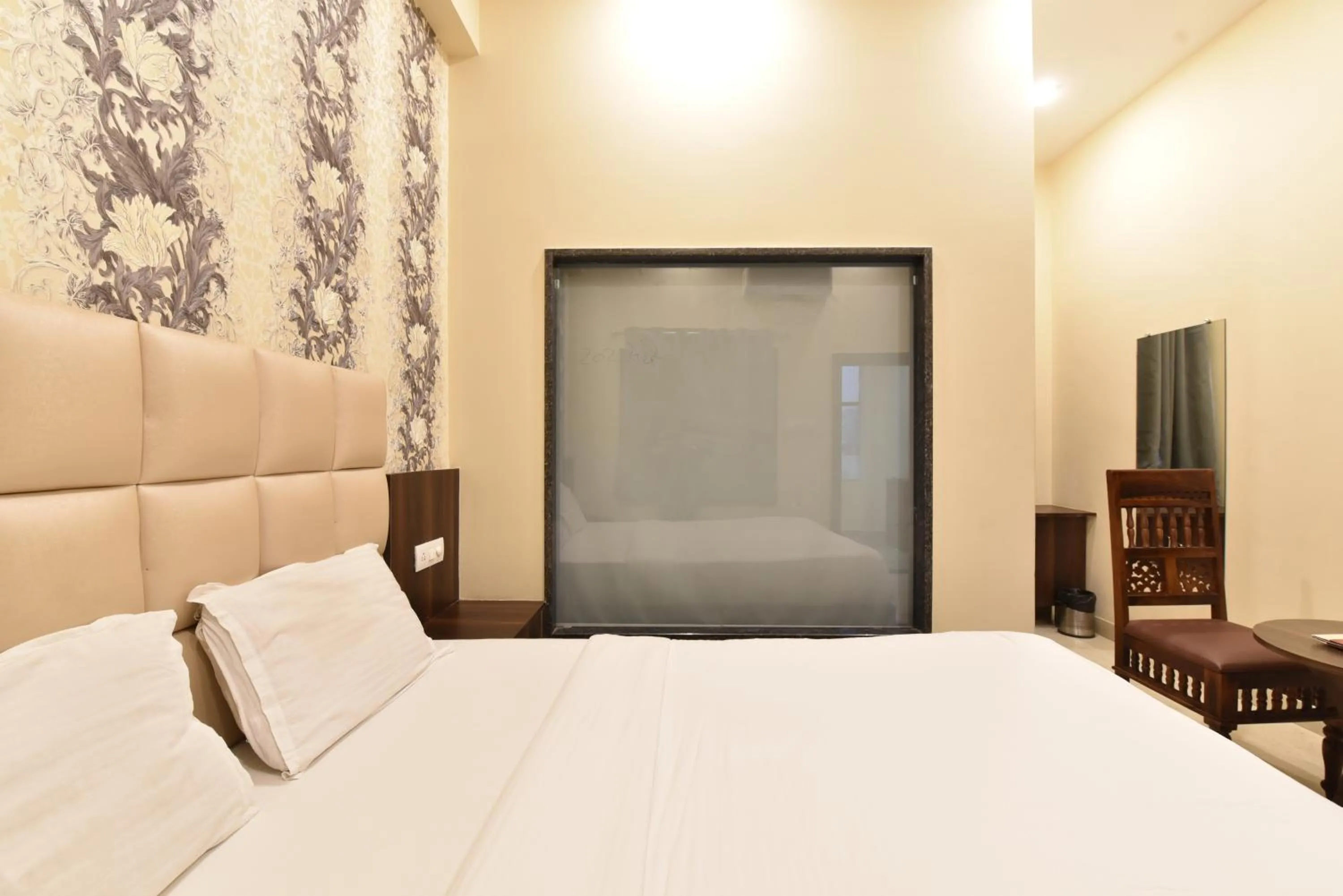 Bed in Hotel Dosa plaza