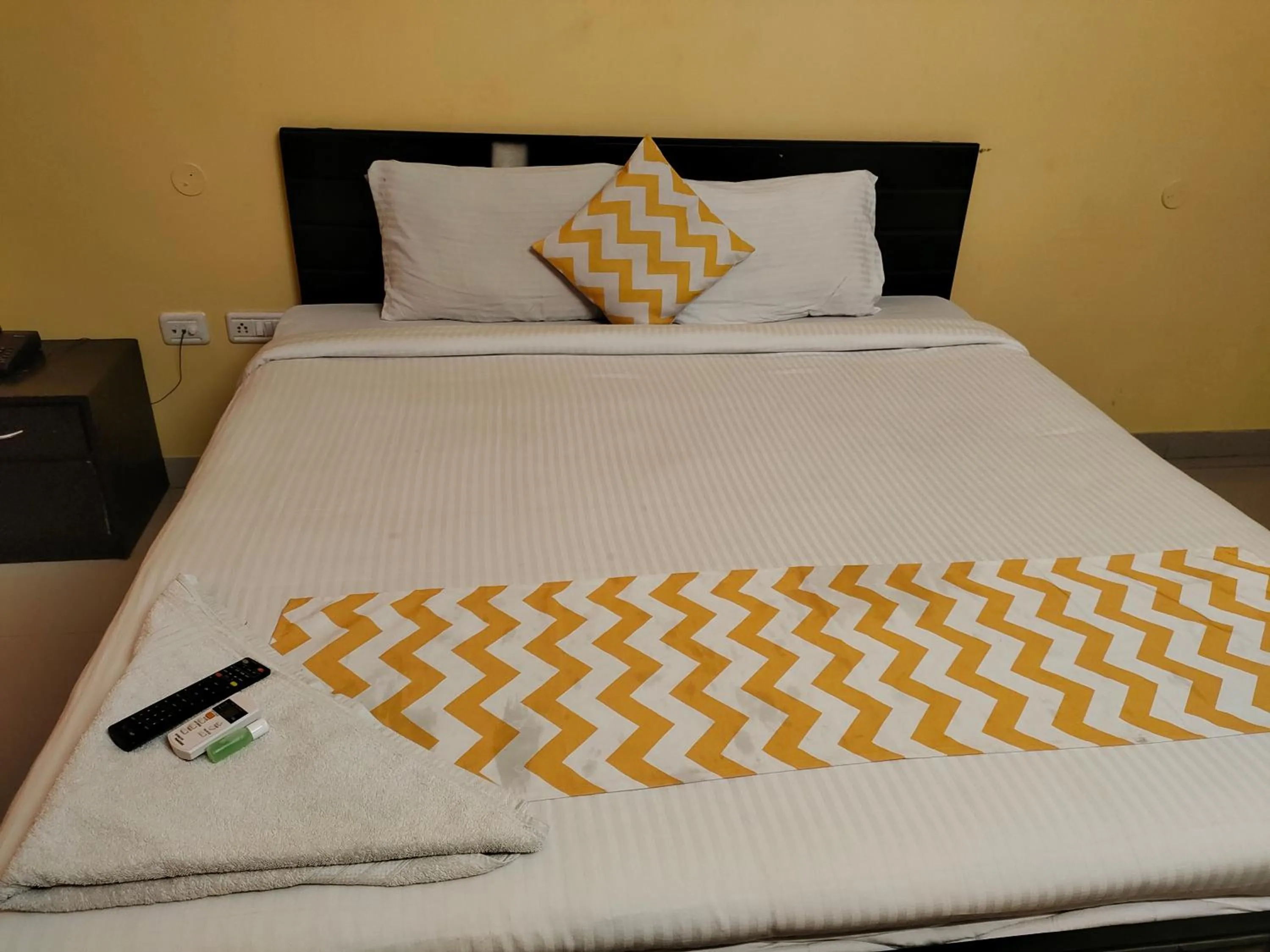 Bed in GT Residency-T Nagar