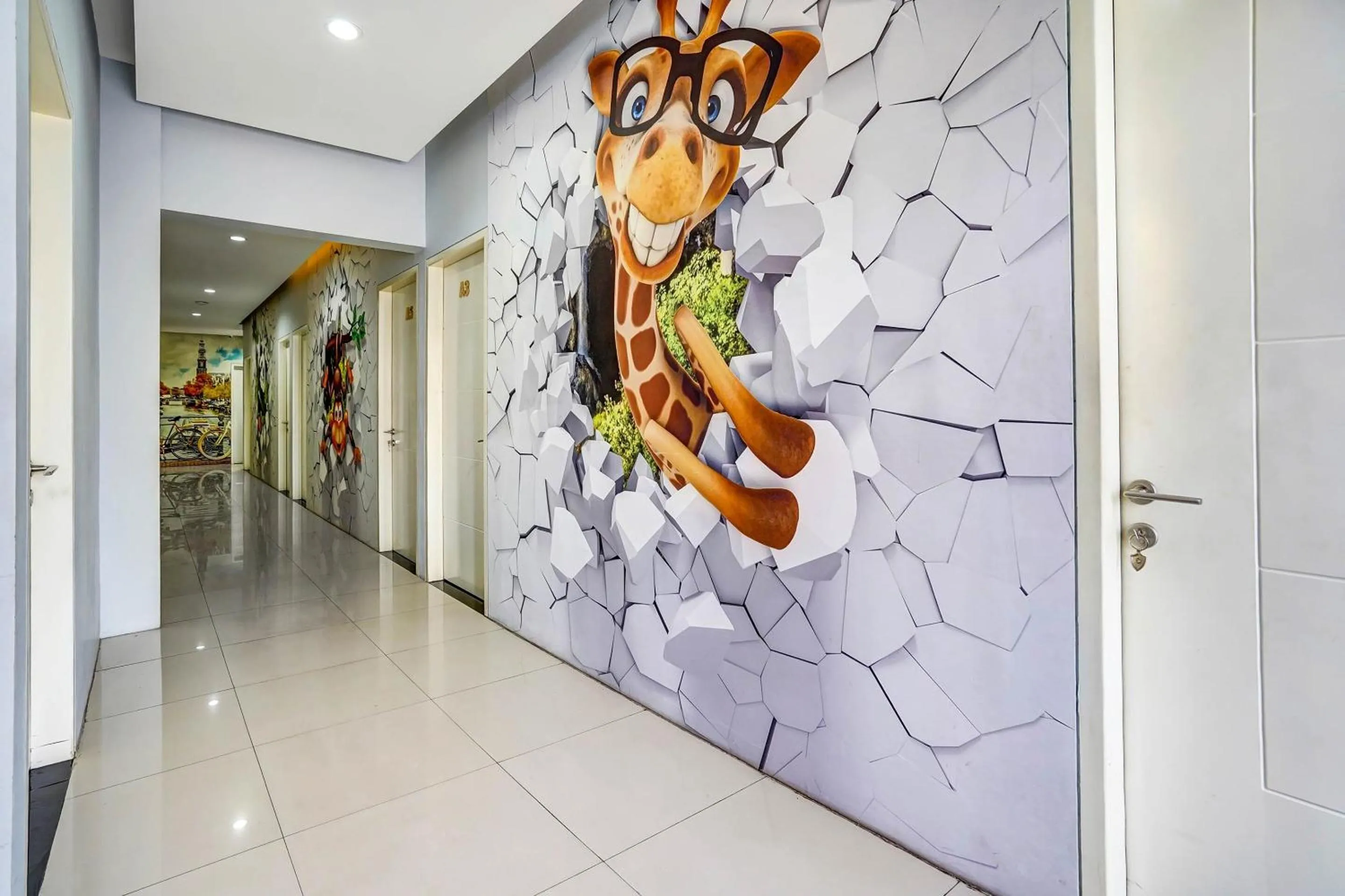 Lobby or reception in Capital O 90888 Bintang Diponggo Residence