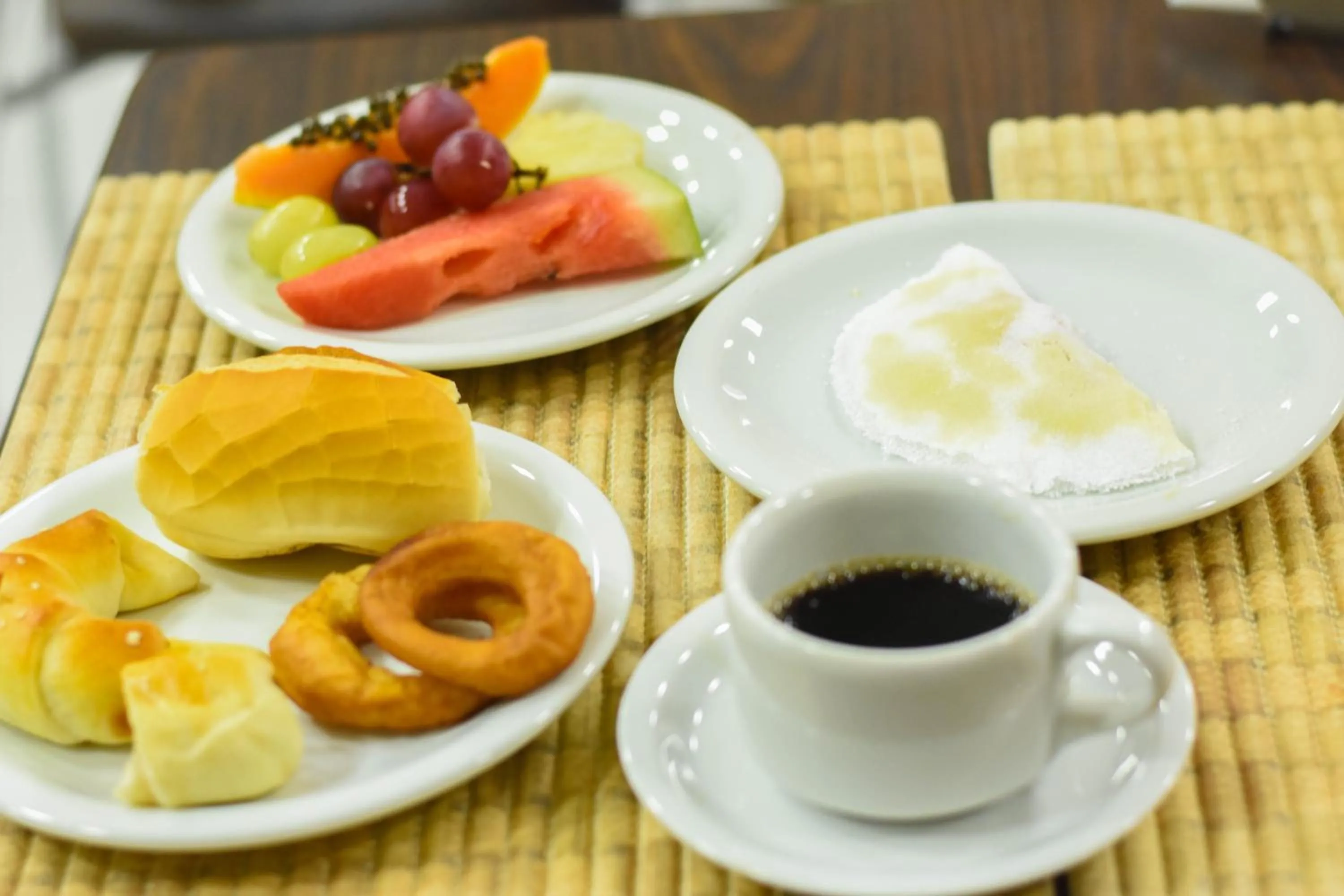 Food and drinks in Larison Ji-Paraná by - Easy Hotéis