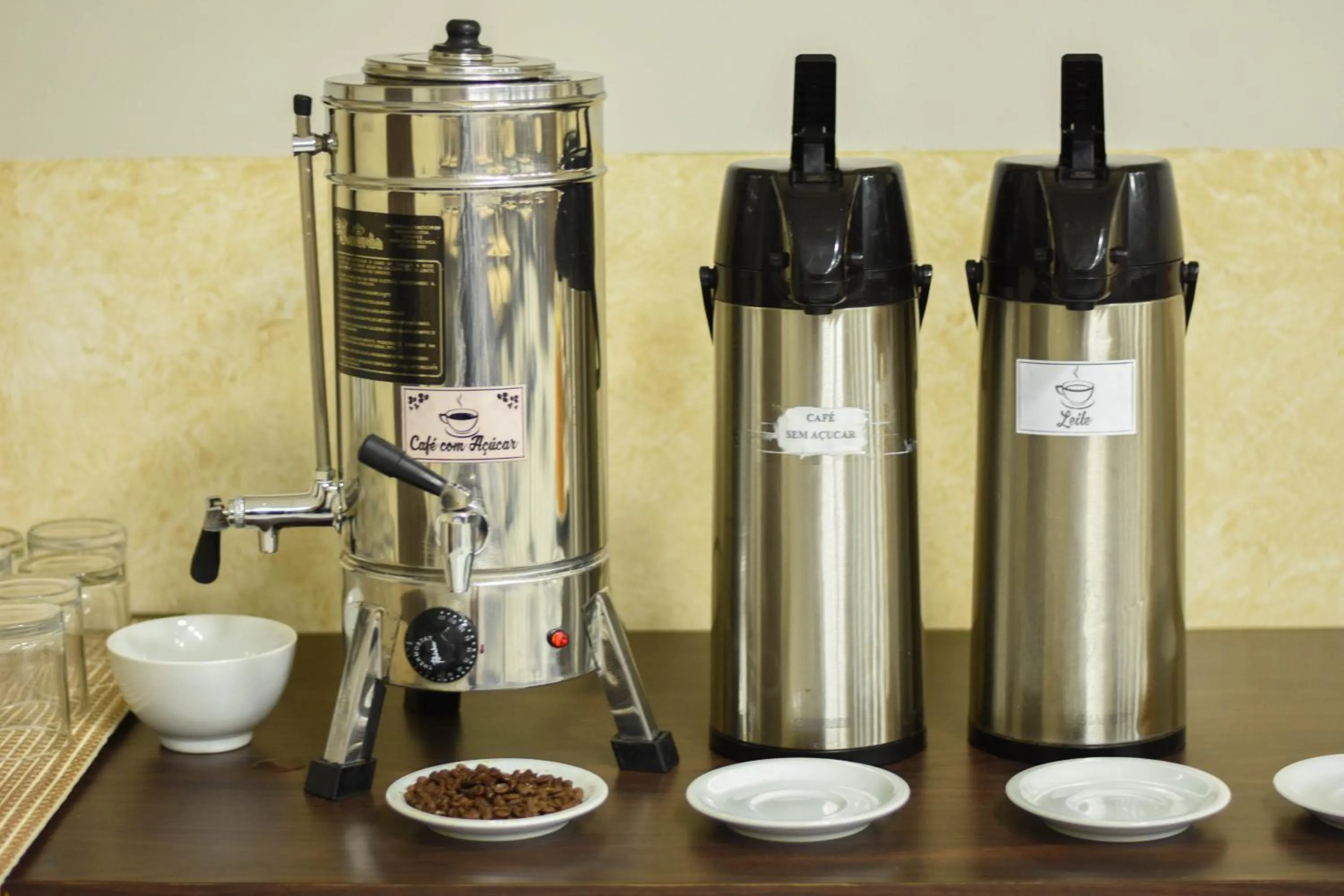 Coffee/tea facilities in Larison Ji-Paraná by - Easy Hotéis