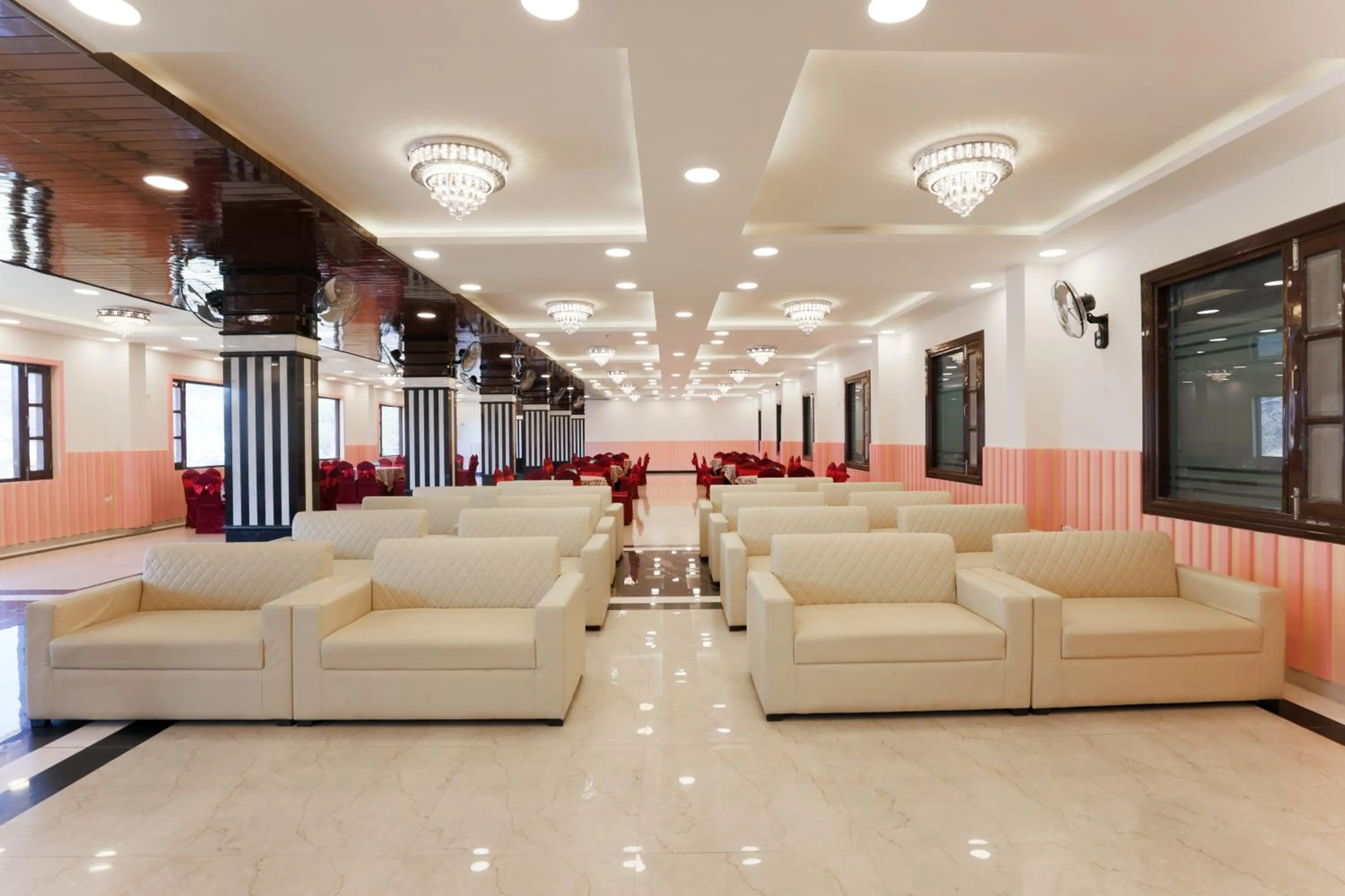 Banquet/Function facilities in Regenta Resort Madhuganga Ukhimath