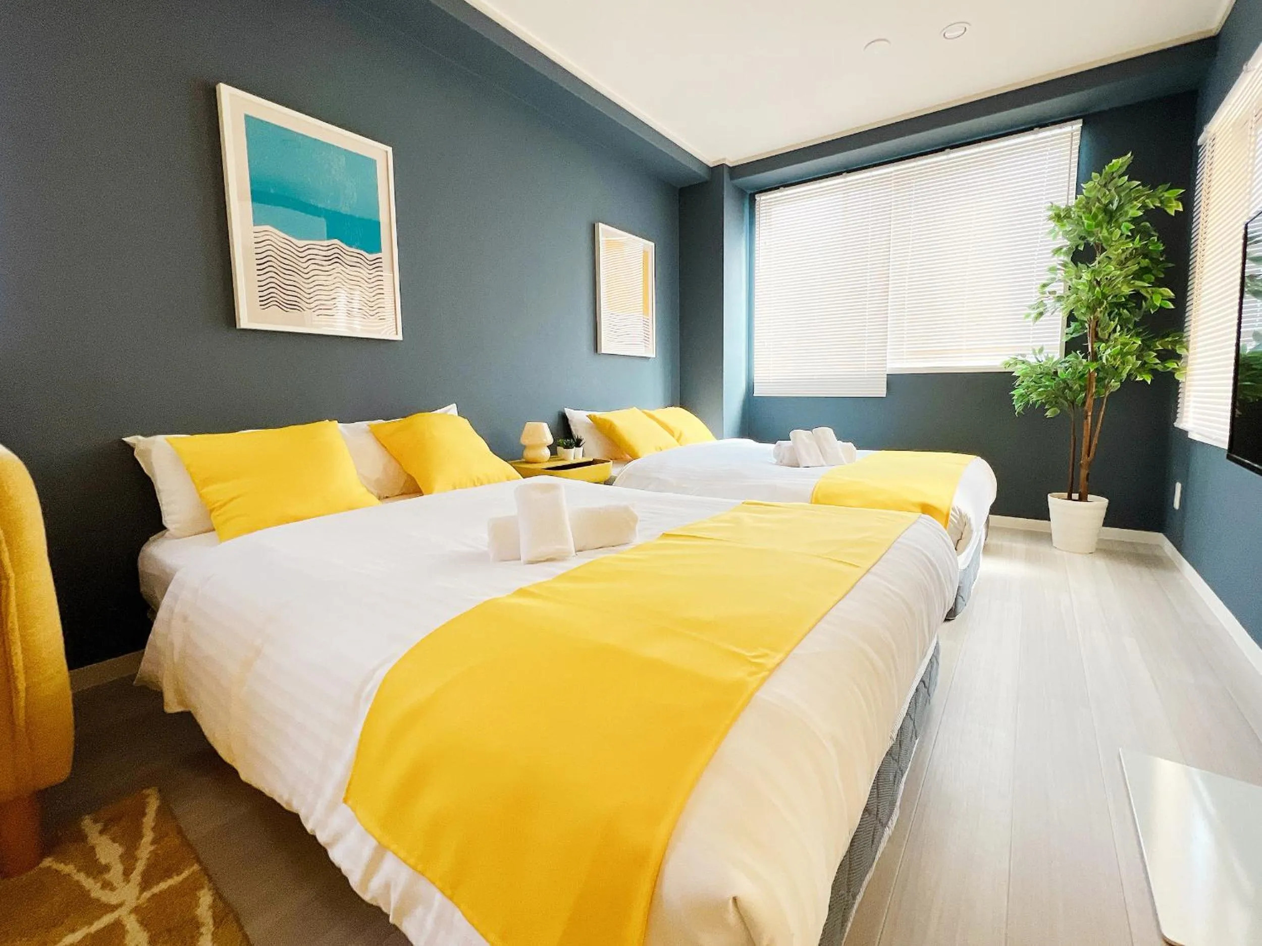 Bed in OUCHI HOTEL Nagarekawa with Dogs