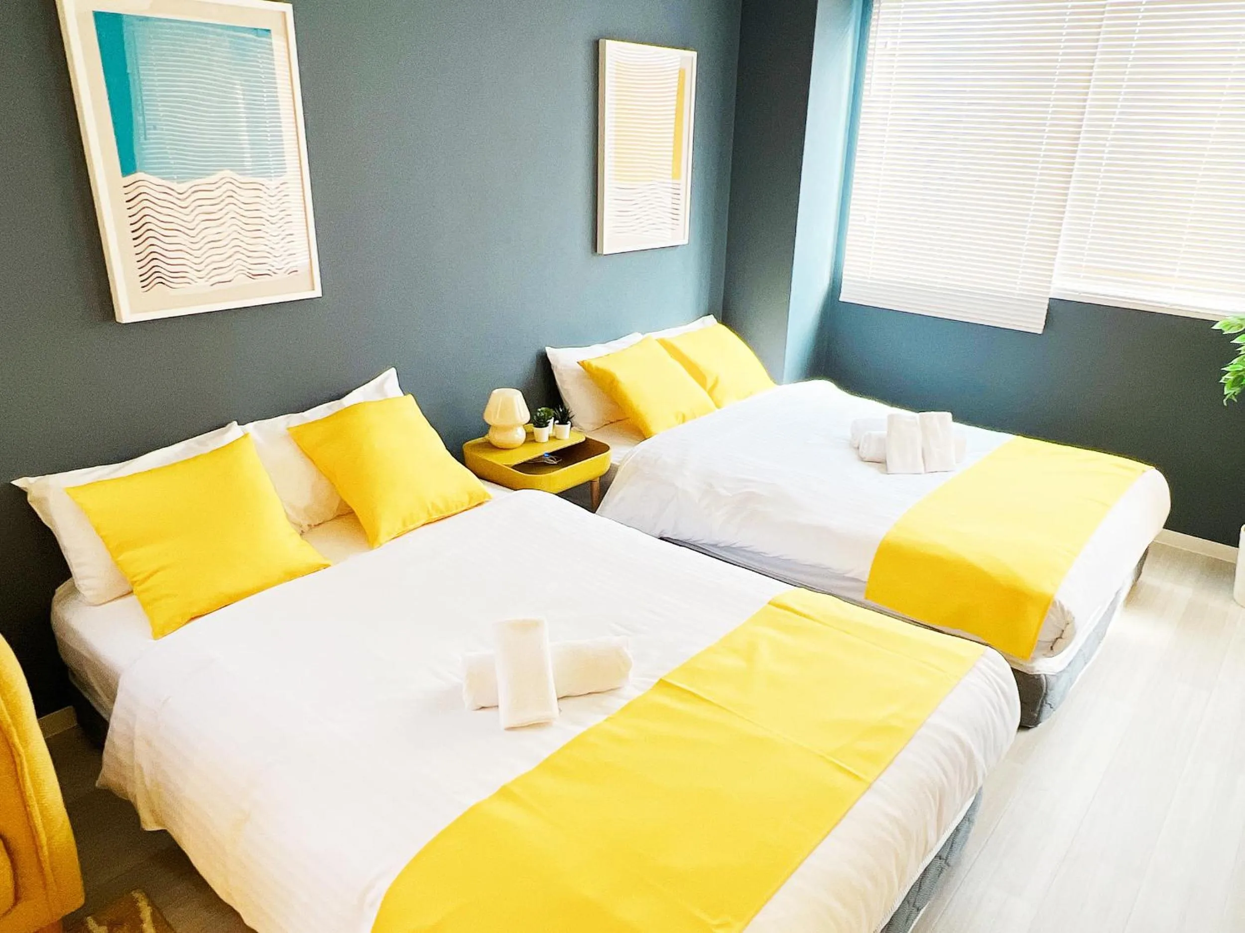 Bed in OUCHI HOTEL Nagarekawa with Dogs