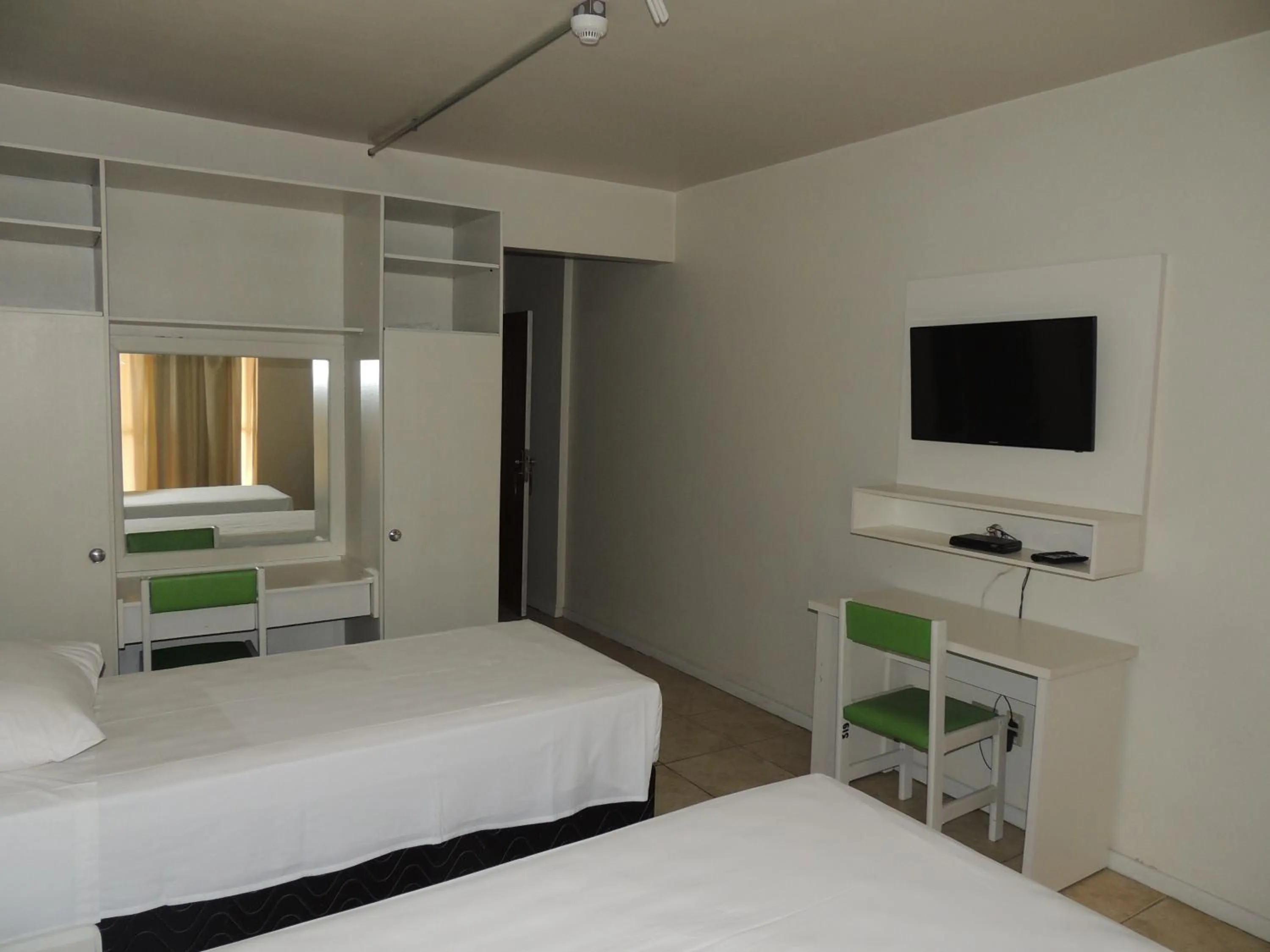 Photo of the whole room, Bed in Brasilia Apart Hotéis