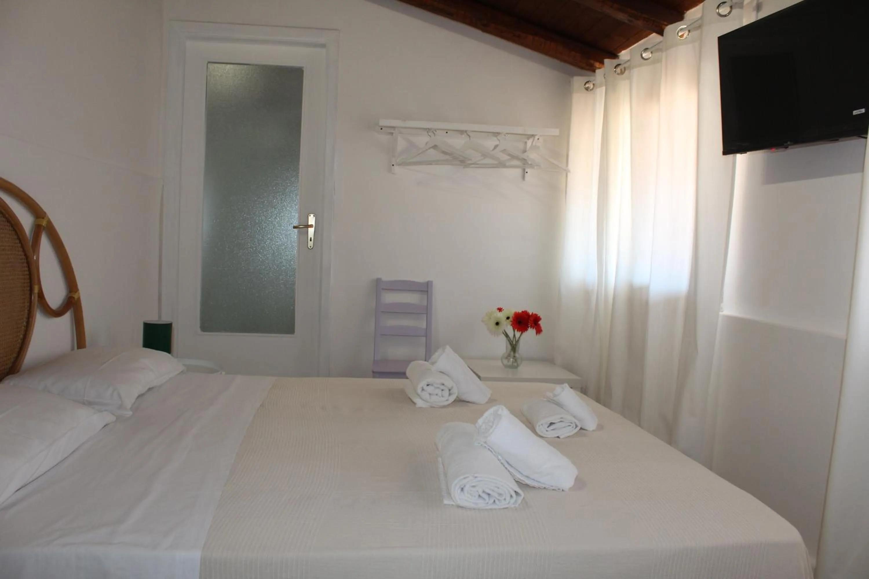Bed in Terrasini 2000 Home Holidays