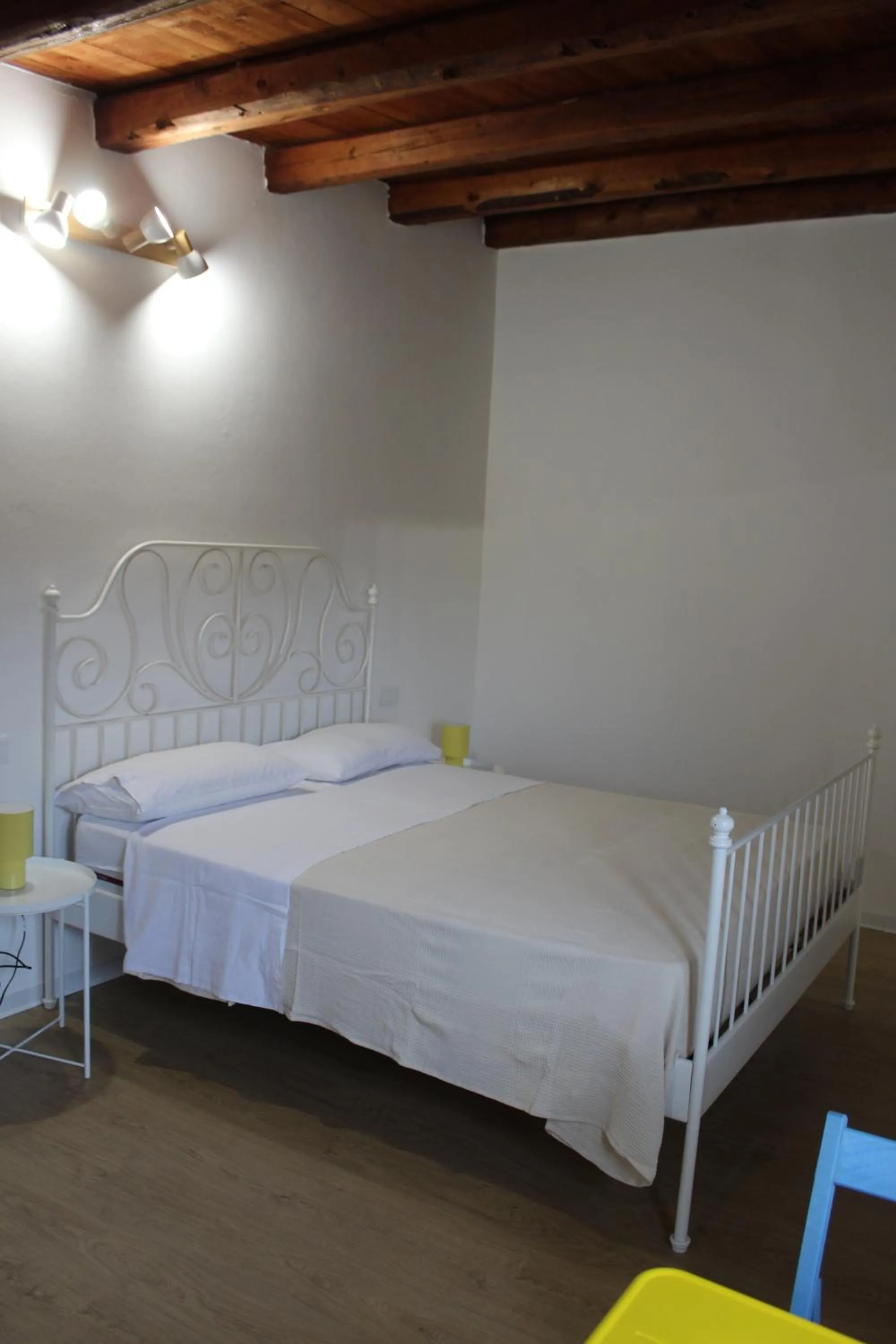 Bed in Terrasini 2000 Home Holidays