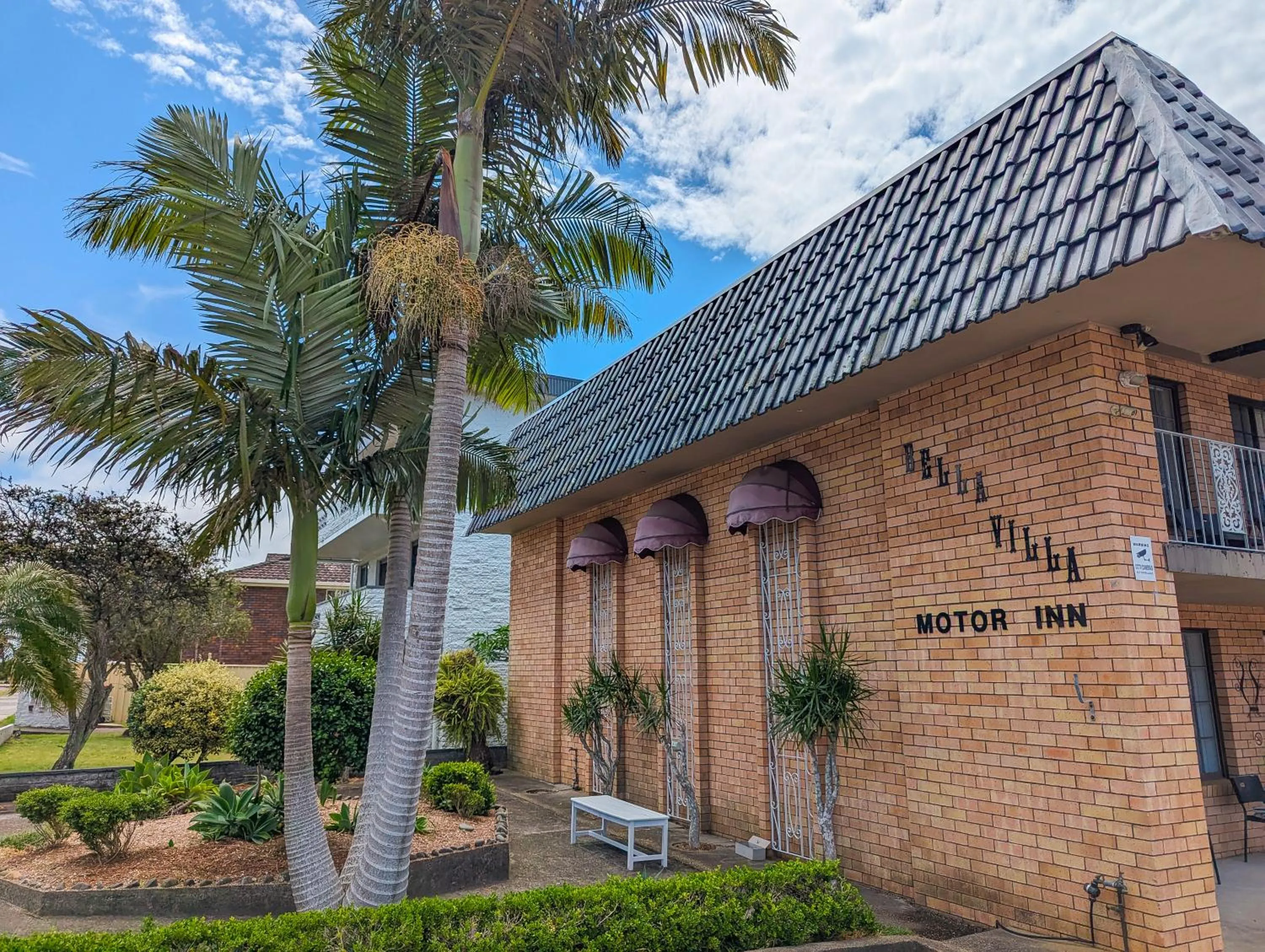Property building in Bella Villa Motor Inn