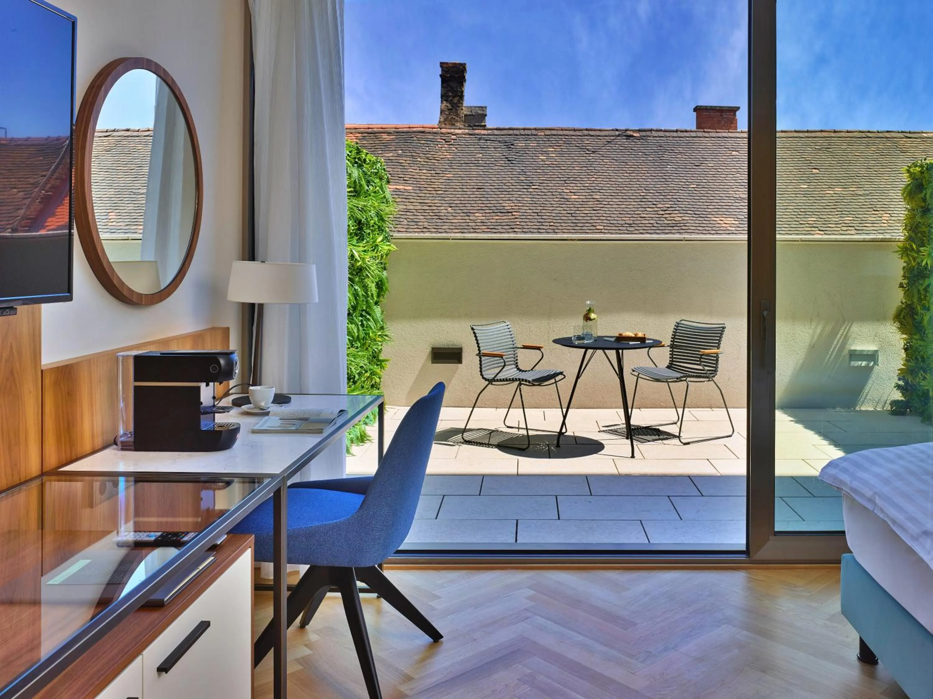 Bedroom in EST Grand Hotel Savoy