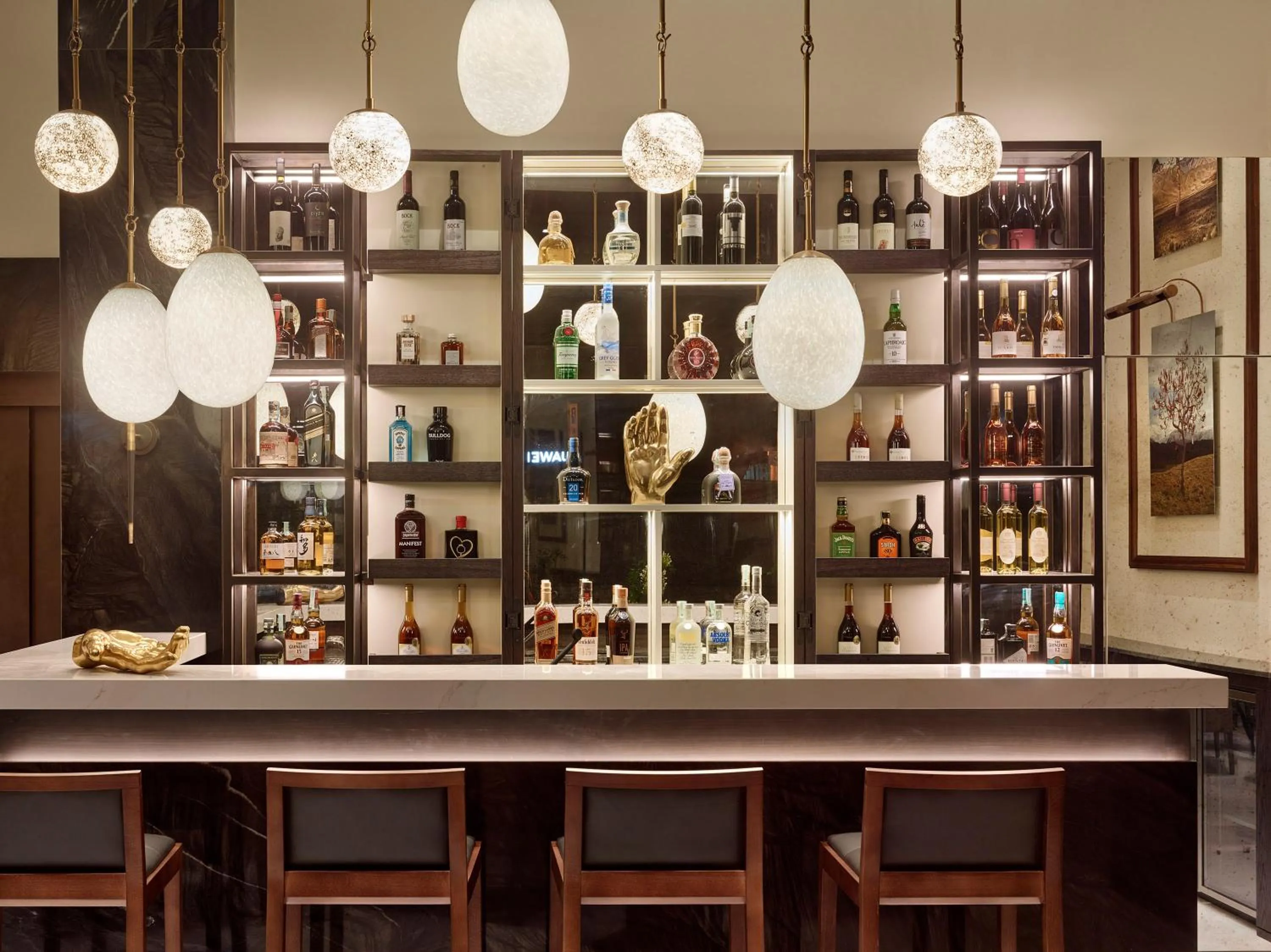 Restaurant/places to eat in EST Grand Hotel Savoy