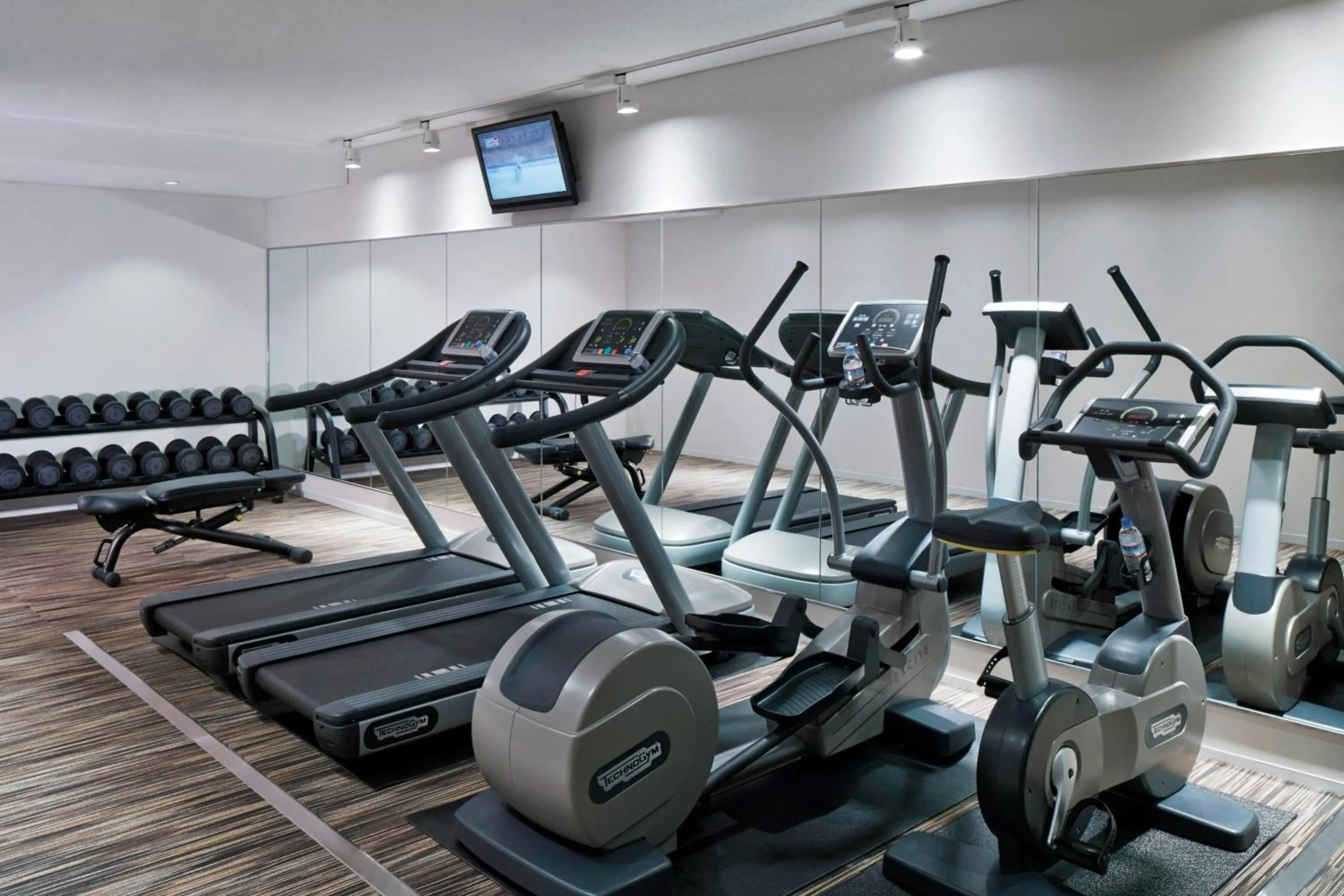 Fitness centre/facilities in Courtyard by Marriott Tokyo Station