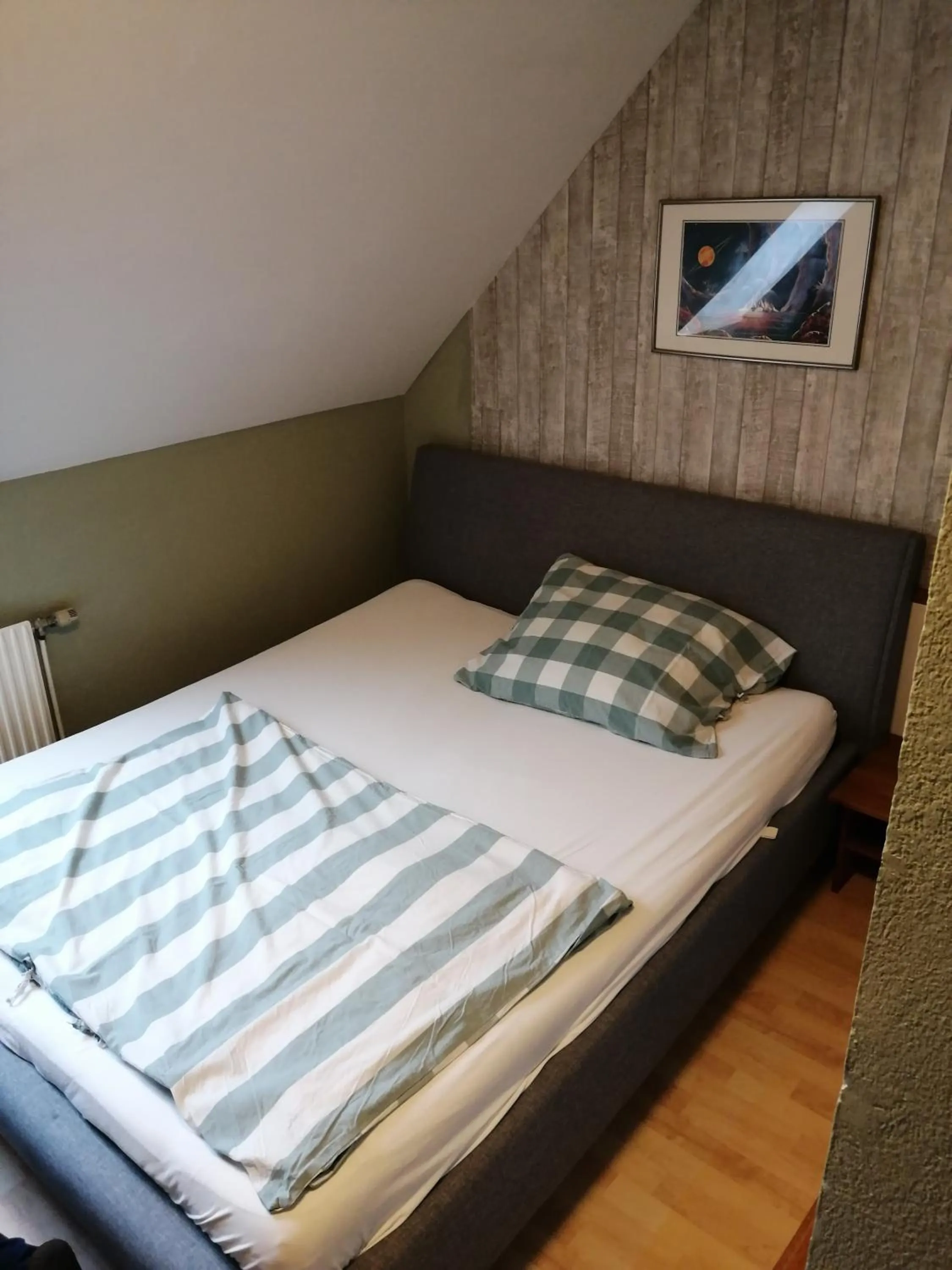 Photo of the whole room, Bed in Pension Arkadenhof