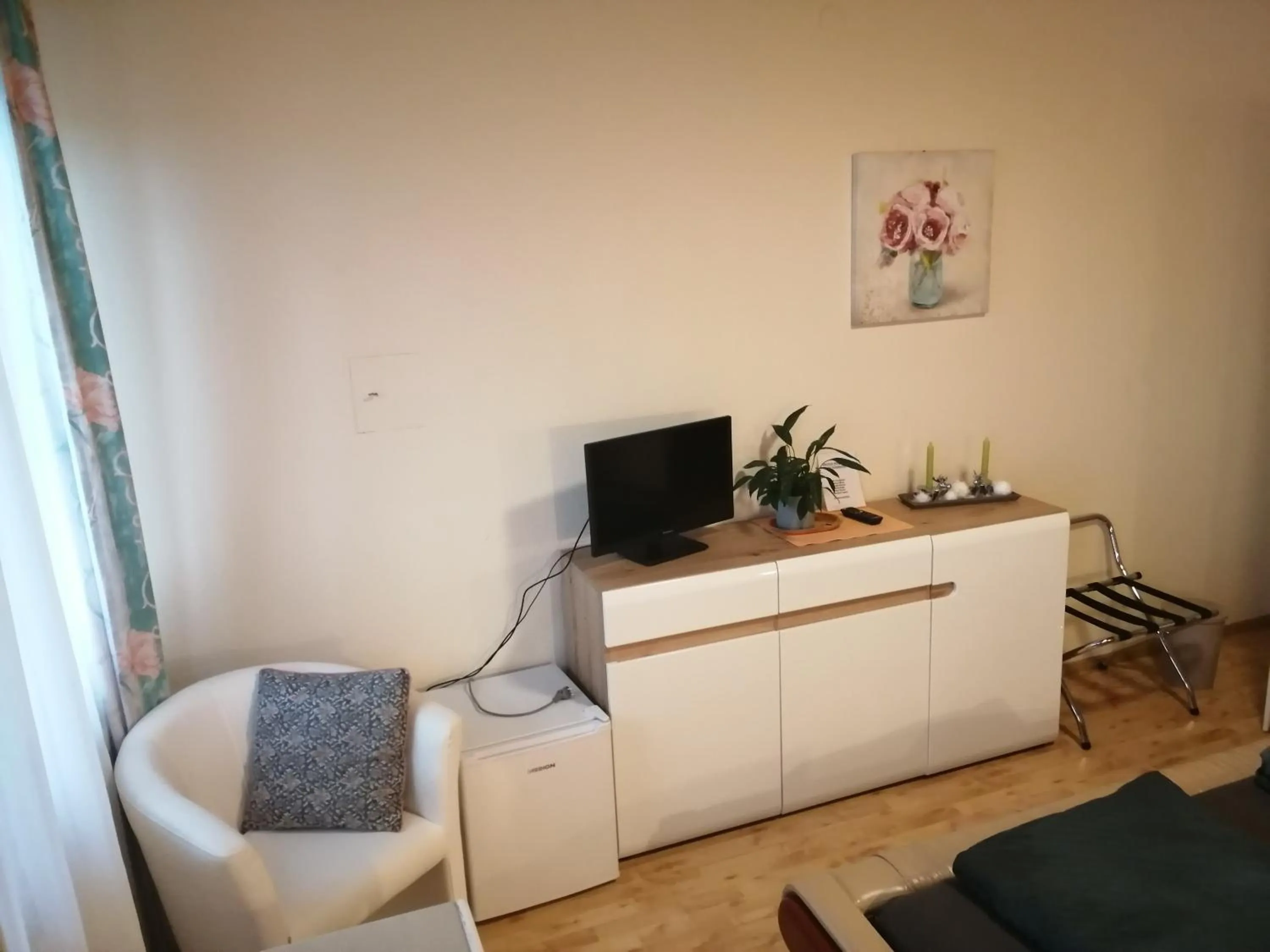 Photo of the whole room in Pension Arkadenhof