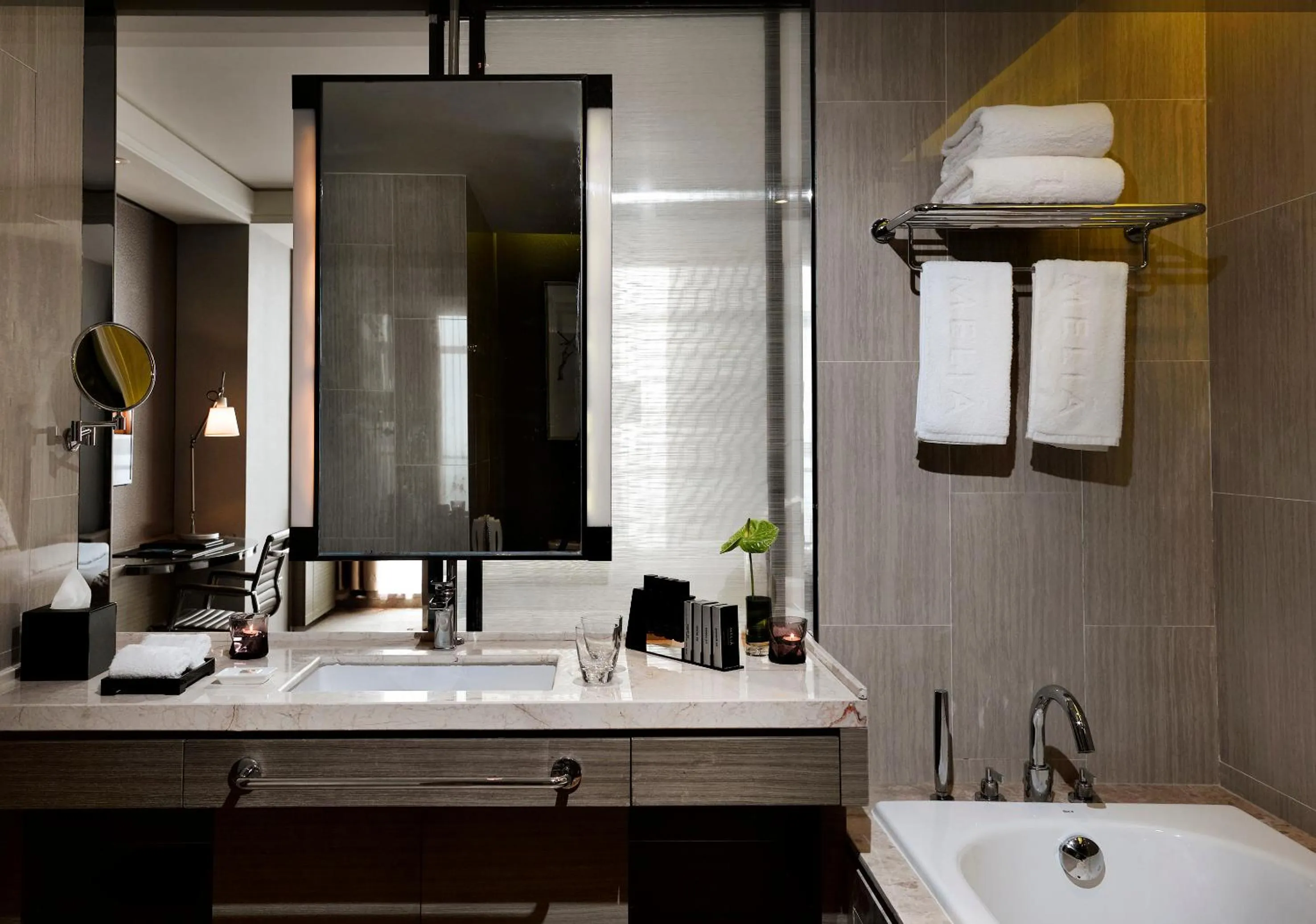 Toilet in Melia Jinan