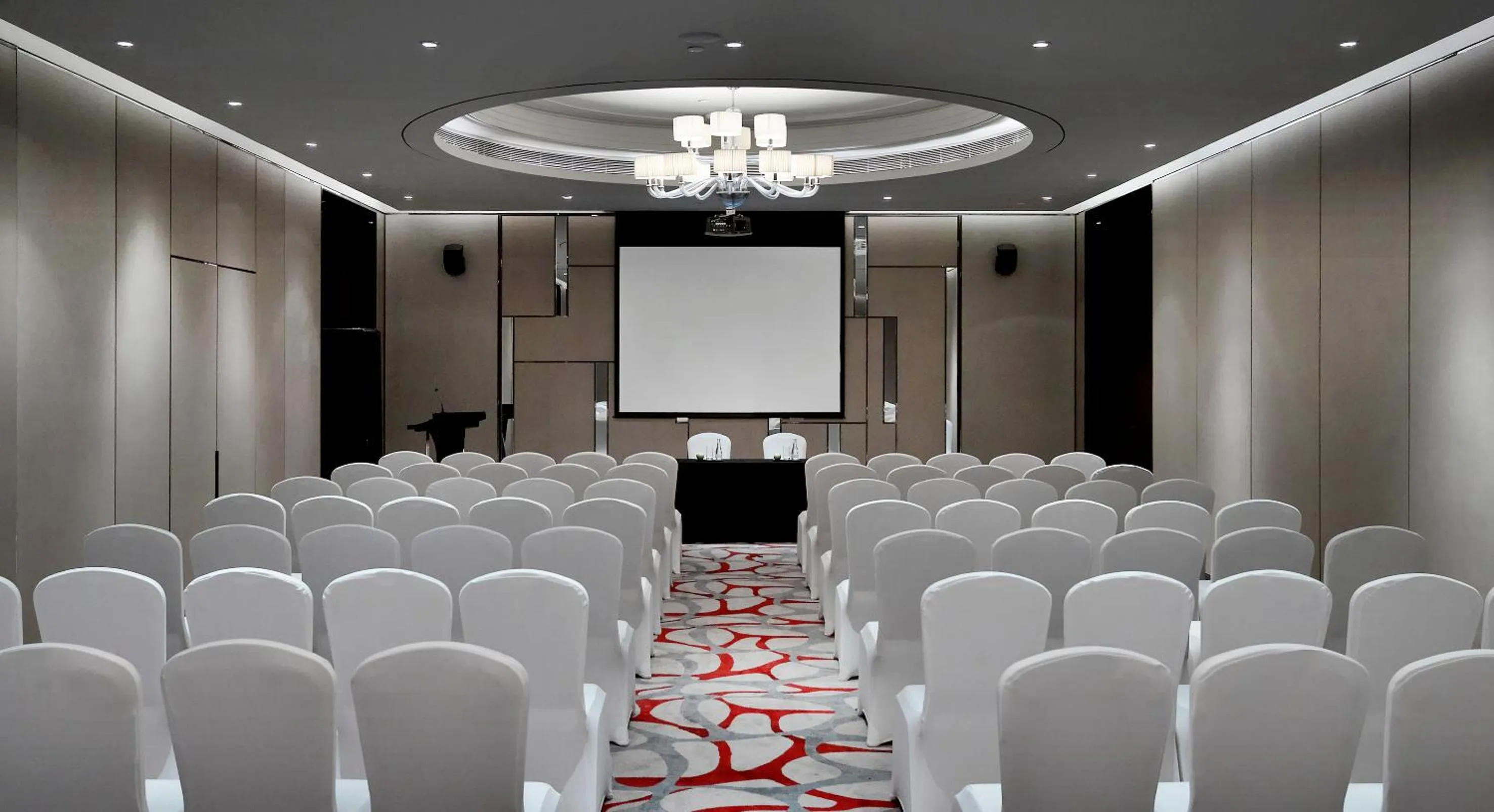 Business facilities in Melia Jinan