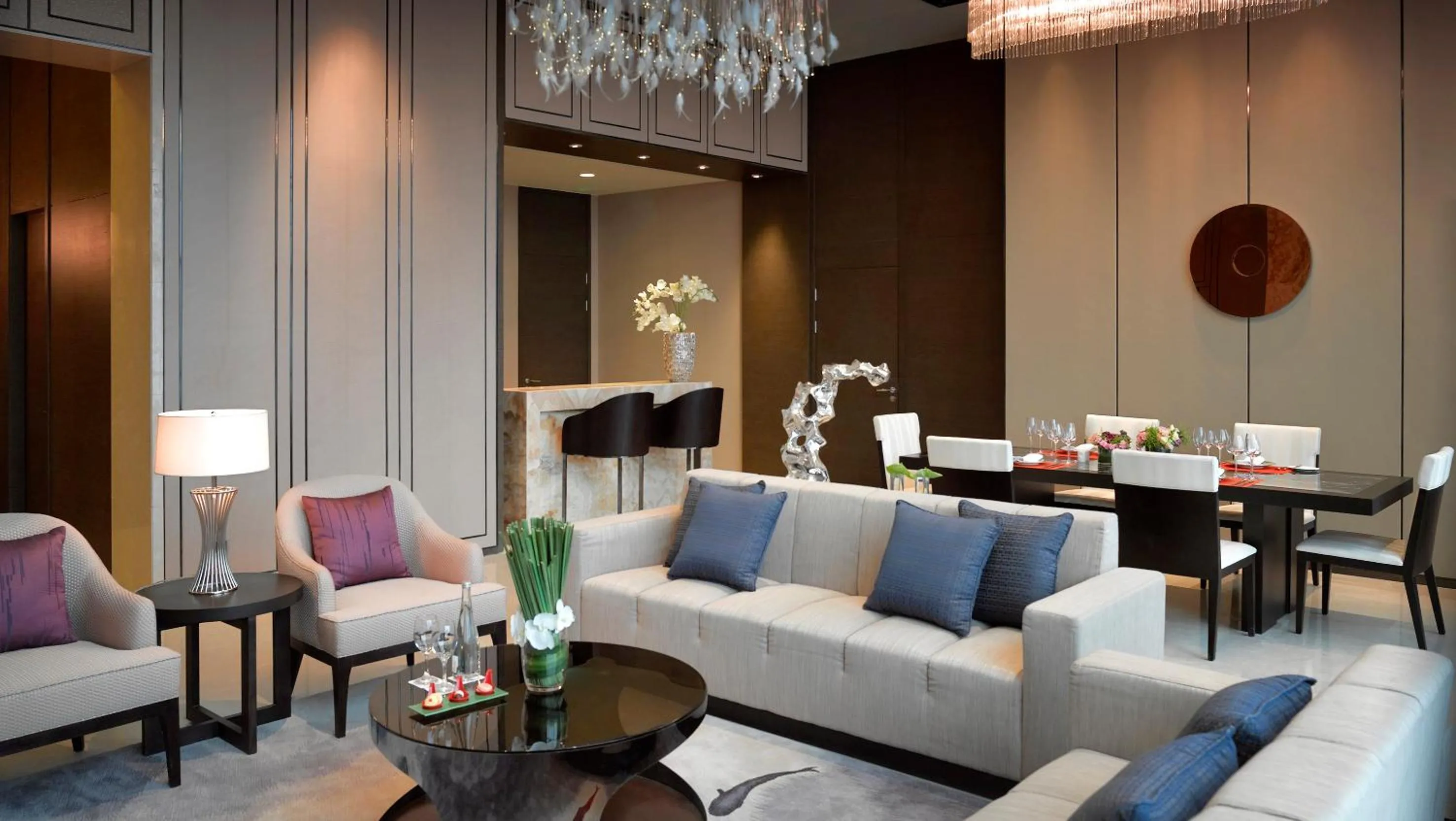 Living room in Melia Jinan