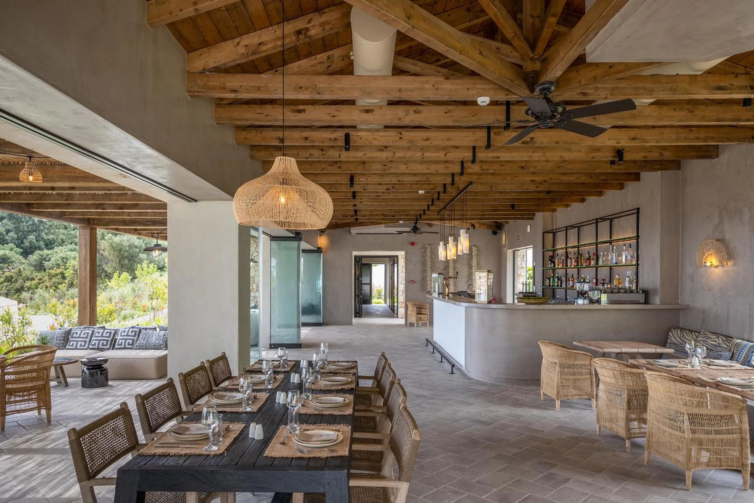 Restaurant/places to eat in Eliamos Villas Hotel & Spa