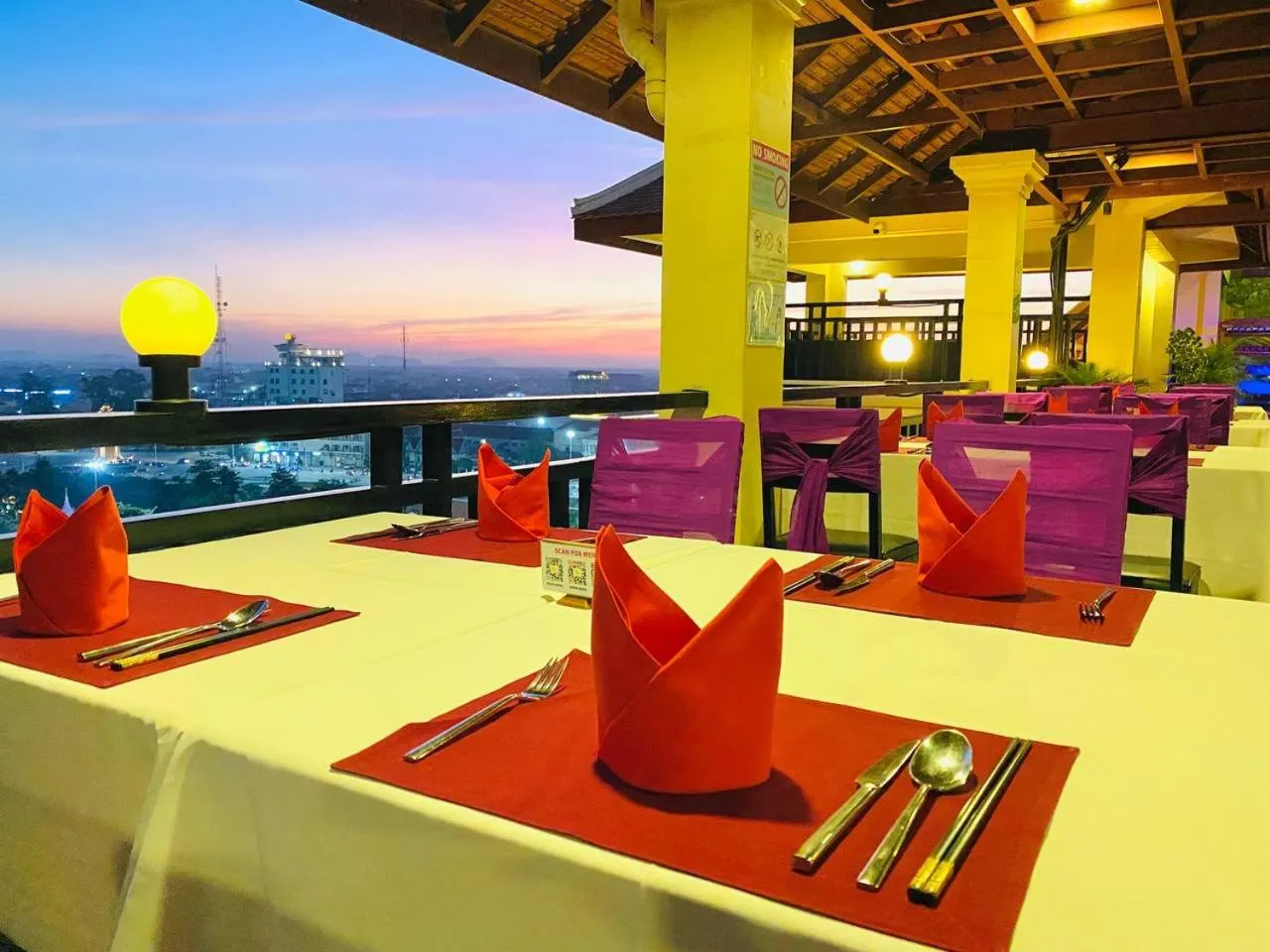 Restaurant/places to eat in Classy Hotel & Spa