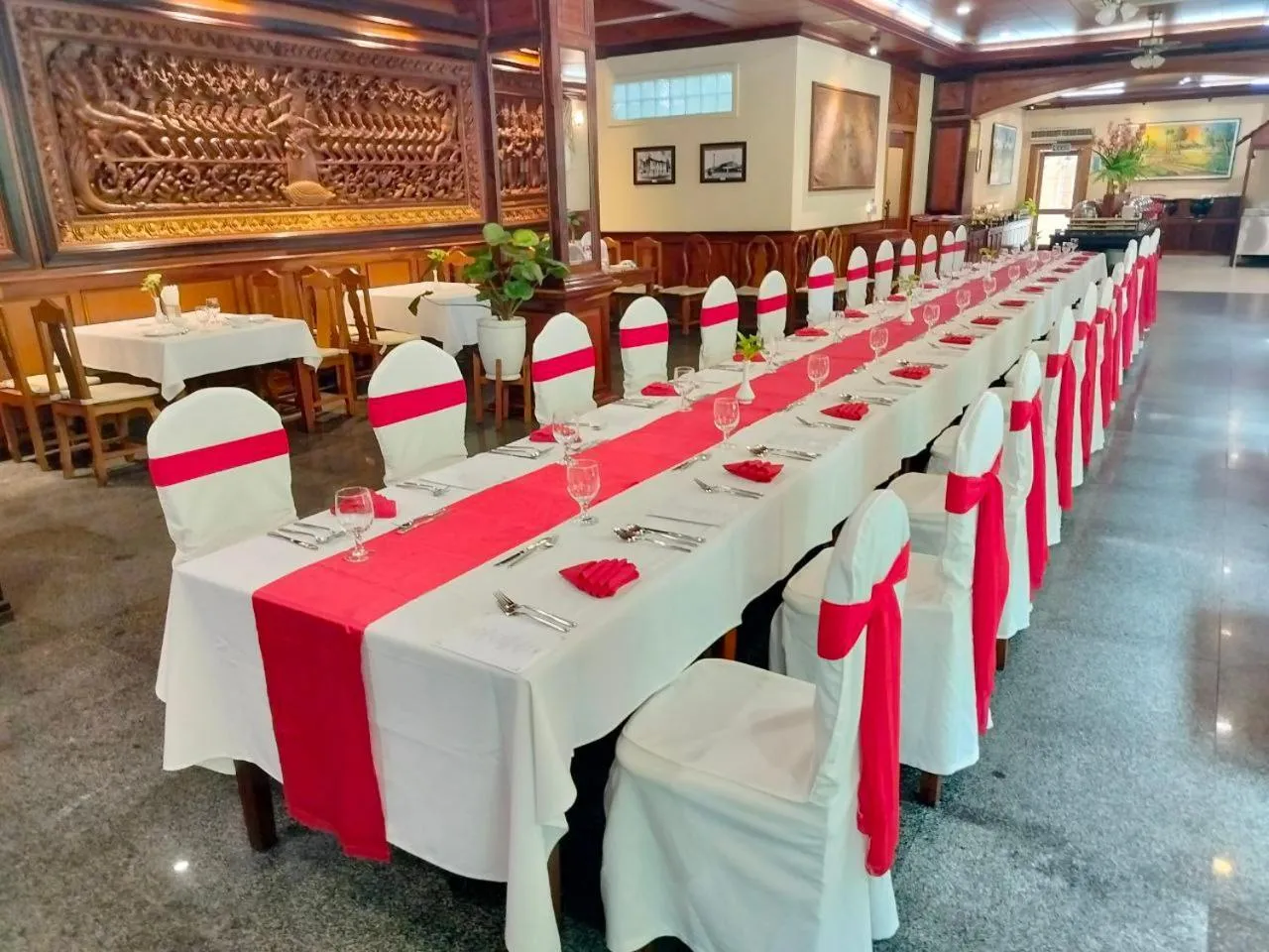 Breakfast in Classy Hotel & Spa