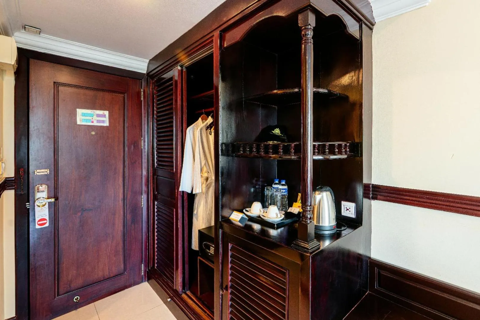 wardrobe in Classy Hotel & Spa