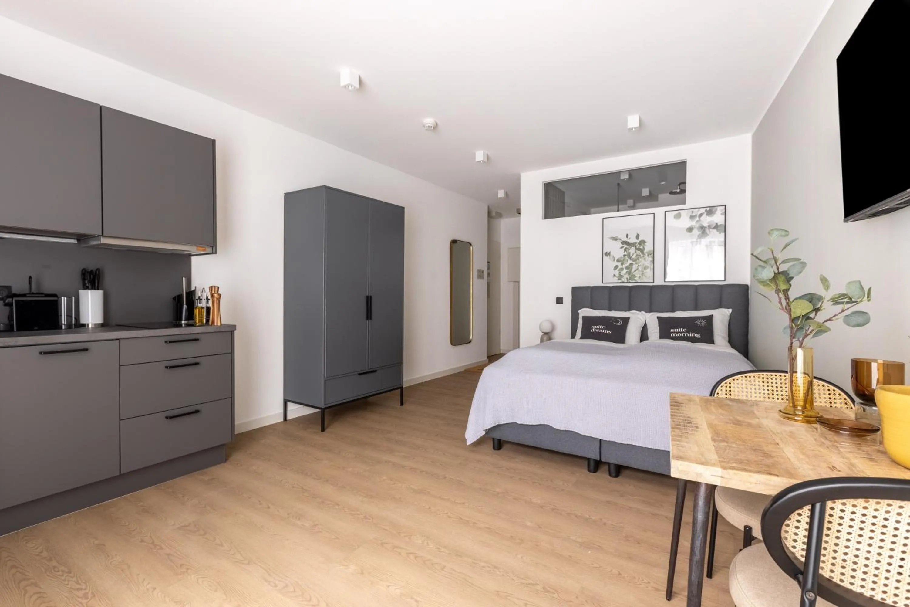 Bed in Limehome Münster Von-Steuben-Str - Digital Access