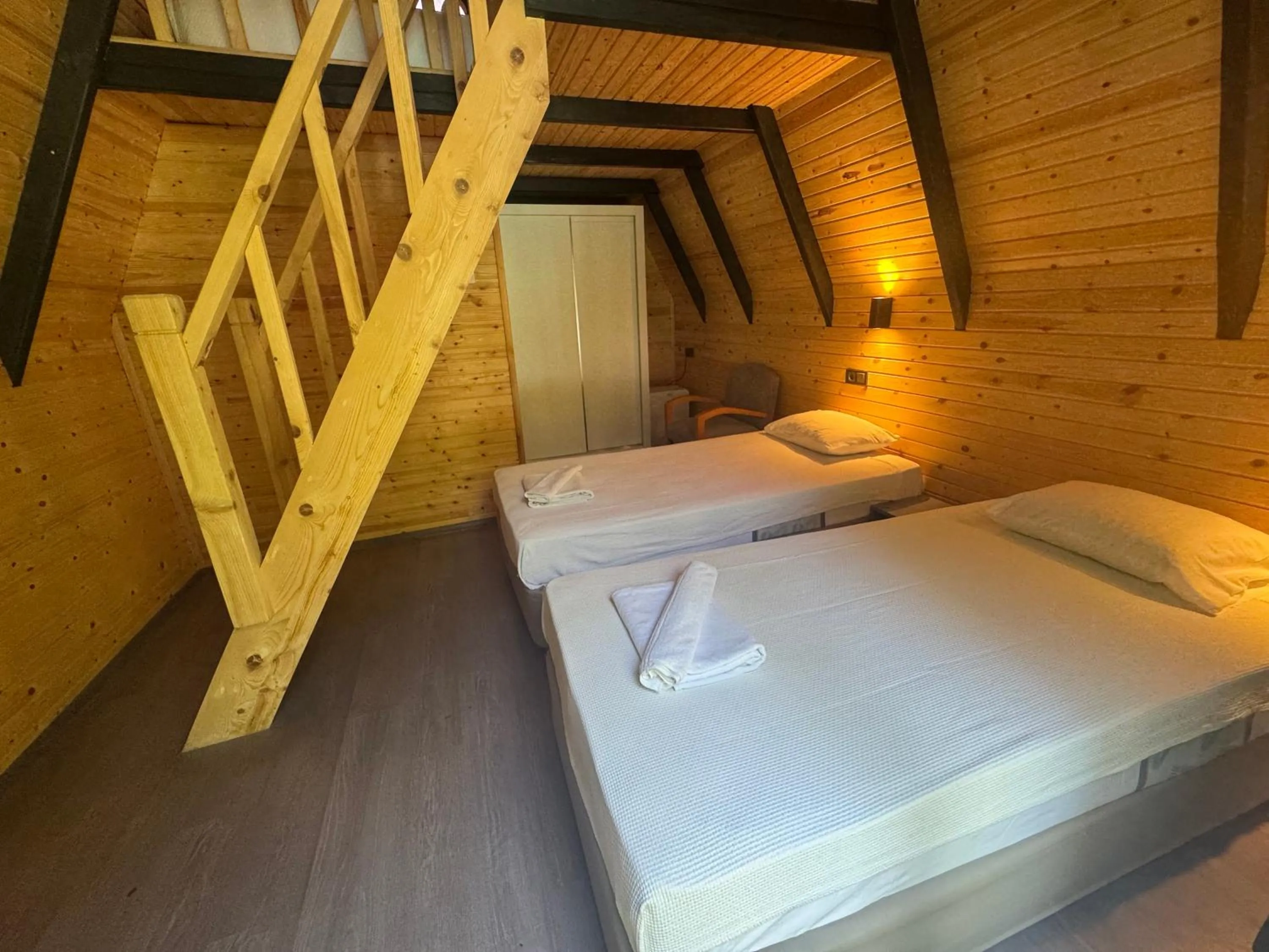 Bed in CASTLE PARK HOTEL