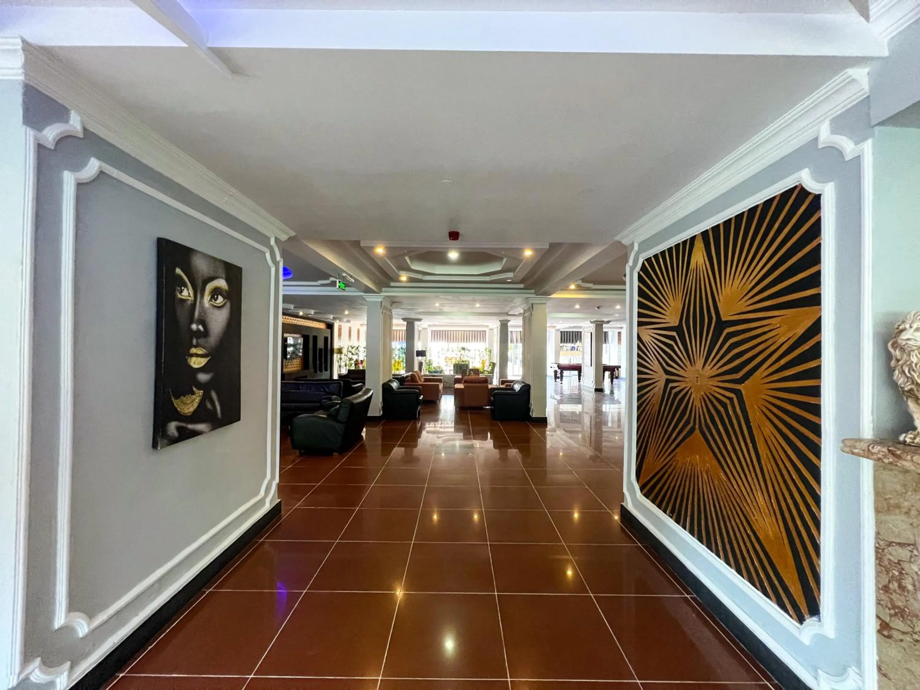 Lobby or reception in CASTLE PARK HOTEL