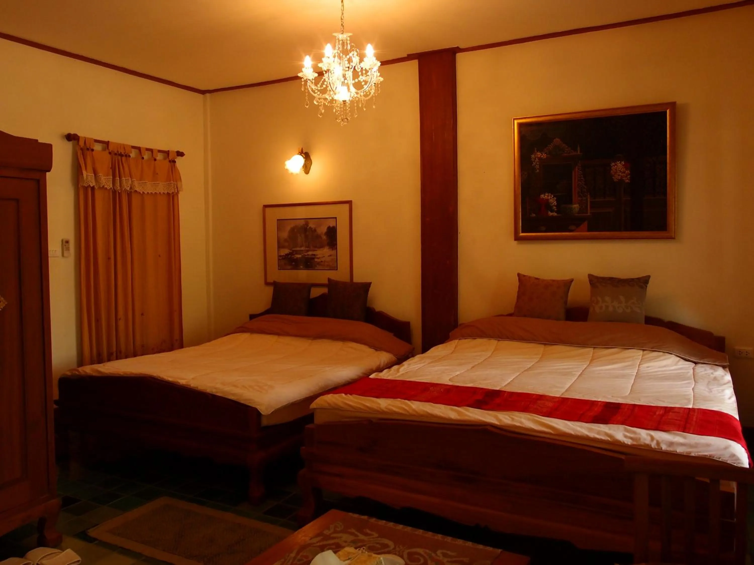 Photo of the whole room, Bed in Khum Khun Wang Resort