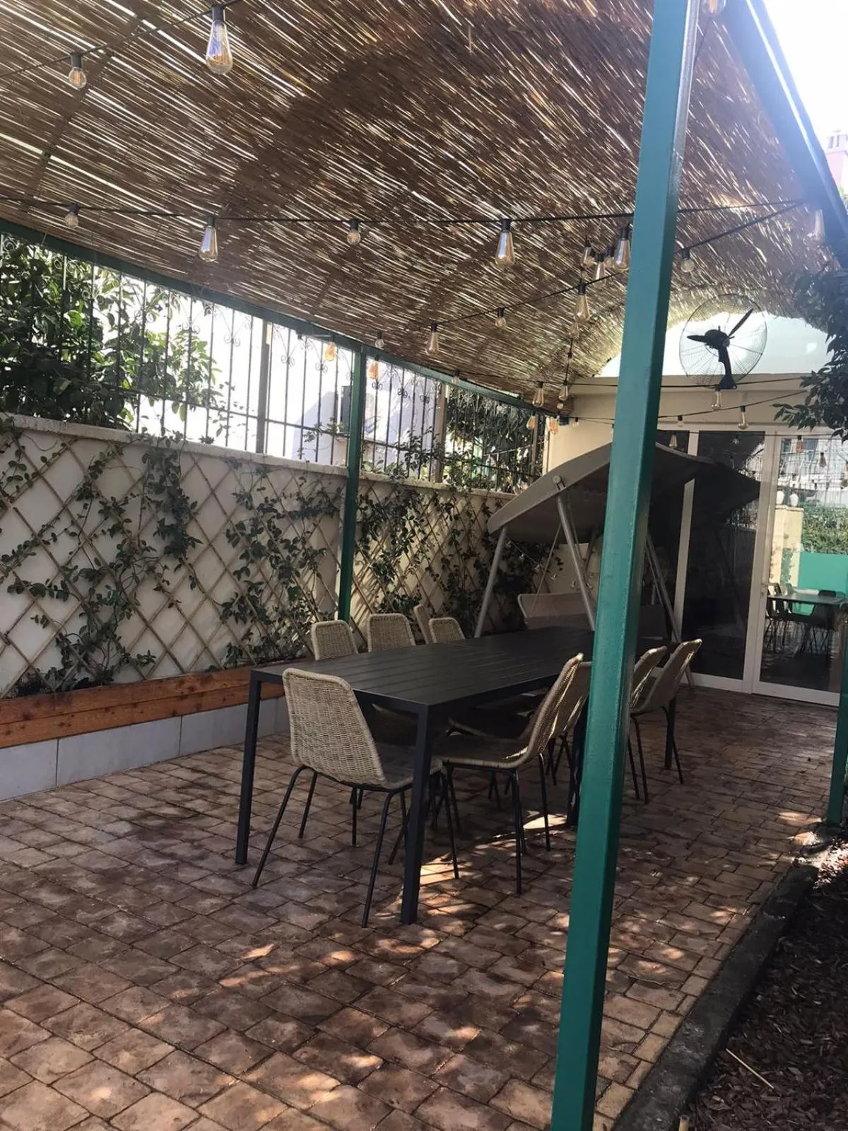 Balcony/Terrace in Tirana City Rooms - Vatra e Lagjes by Paymán Club