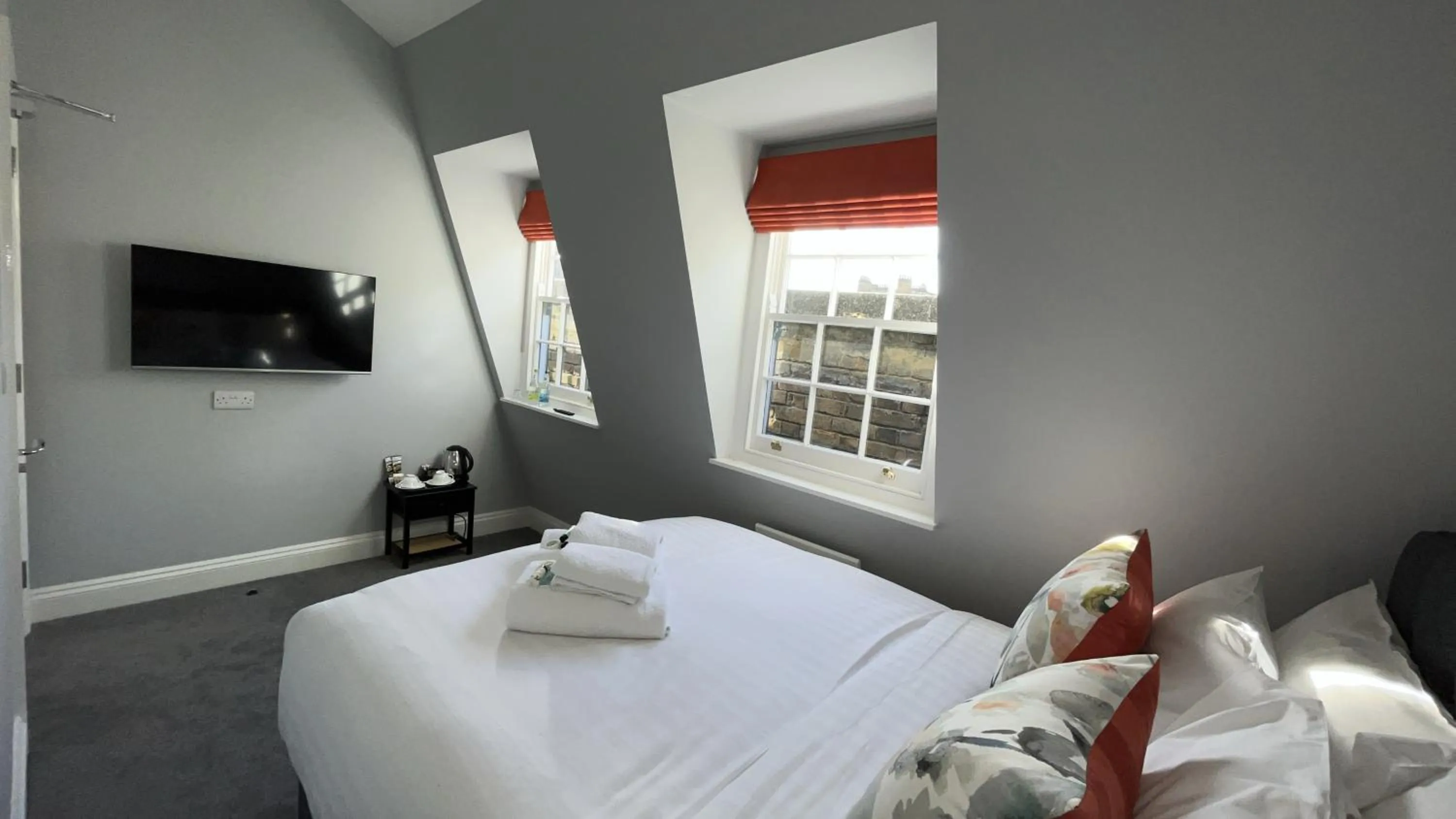 TV and multimedia, Bed in Dockers Inn