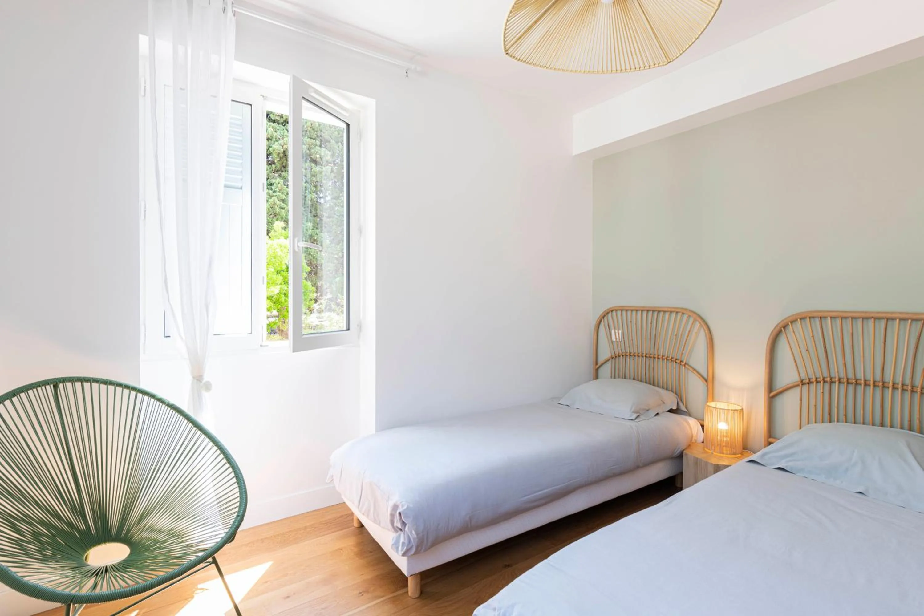 Bed in Villa Acacias - Au coeur de Saint-Tropez