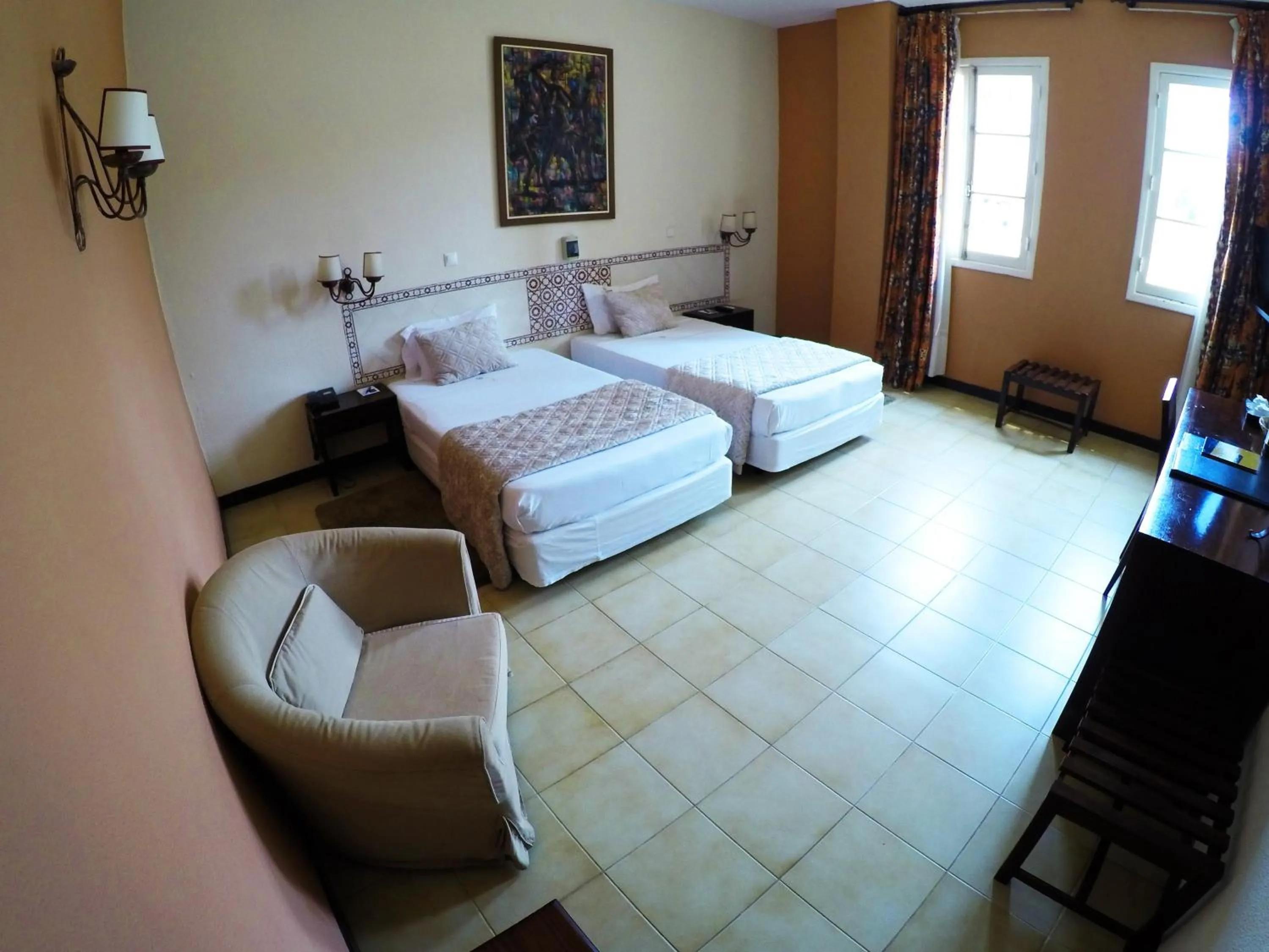 Bedroom, Bed in Hotel Continental Luanda