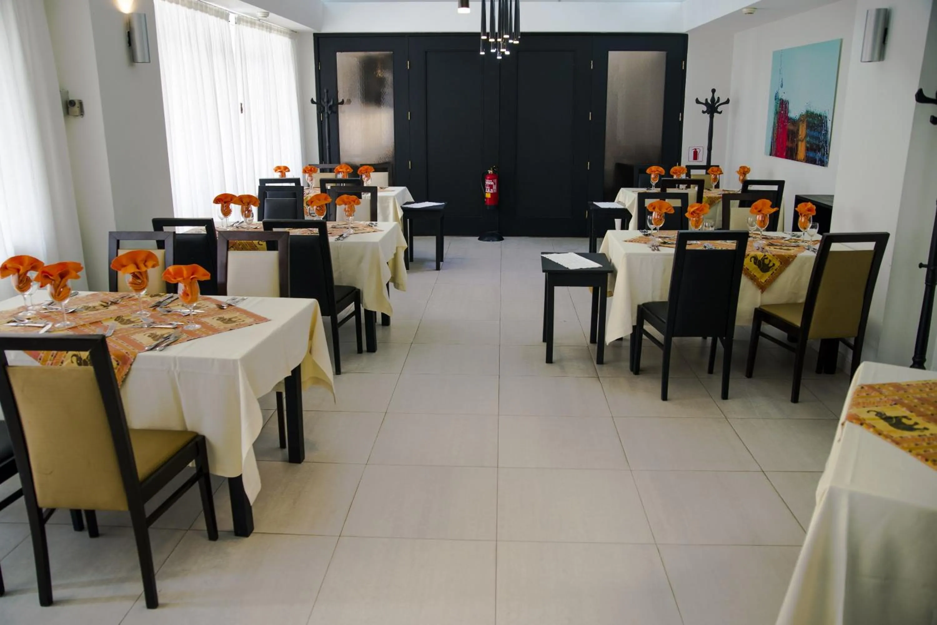 Restaurant/places to eat in Hotel Continental Luanda