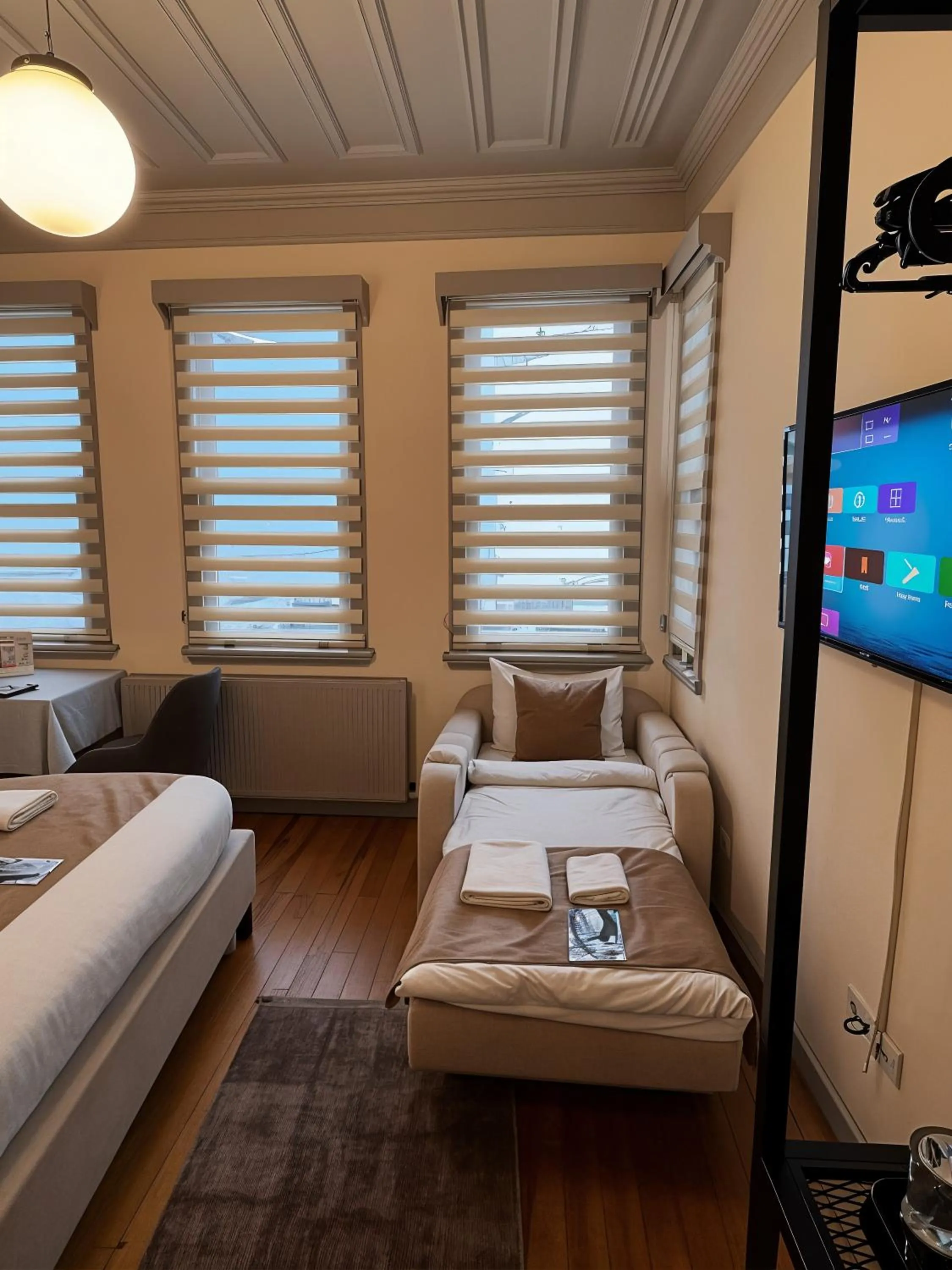 Communal lounge/ TV room in GEN PLUS