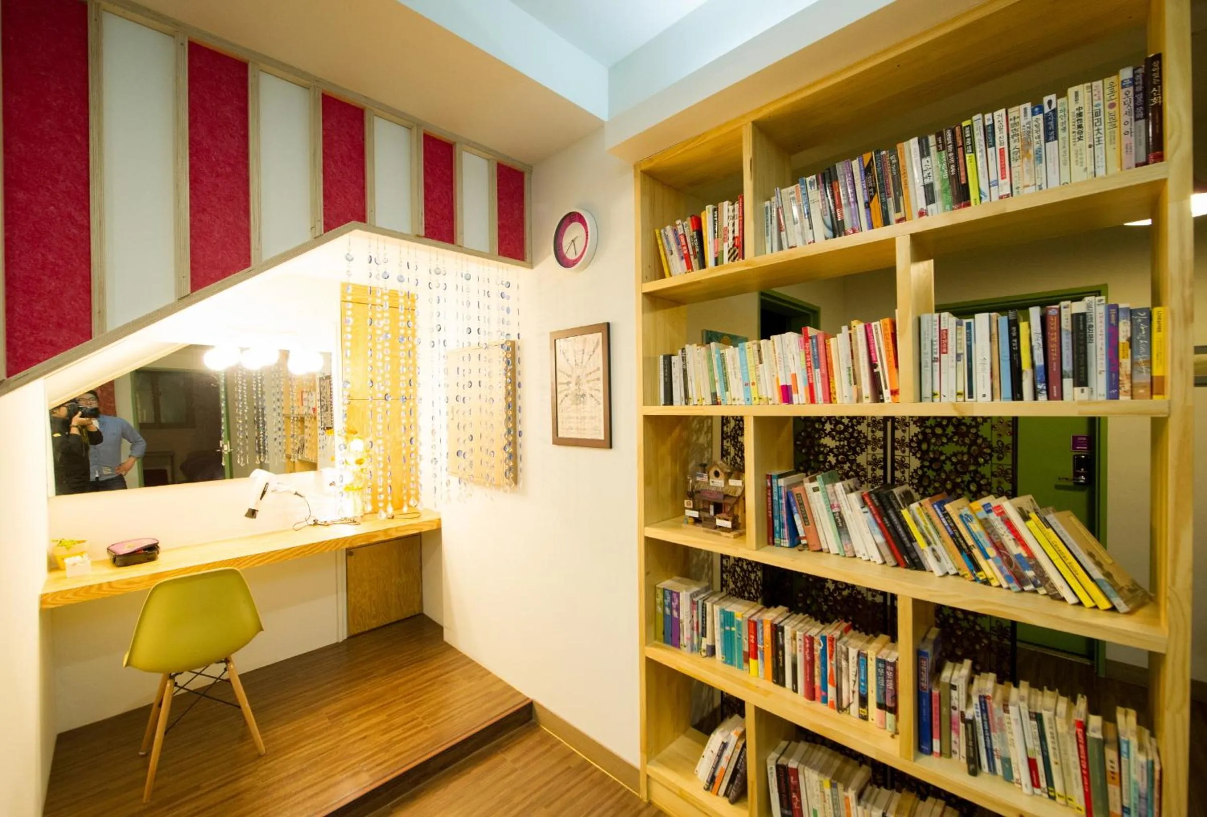 Lounge or bar in UWA Guesthouse