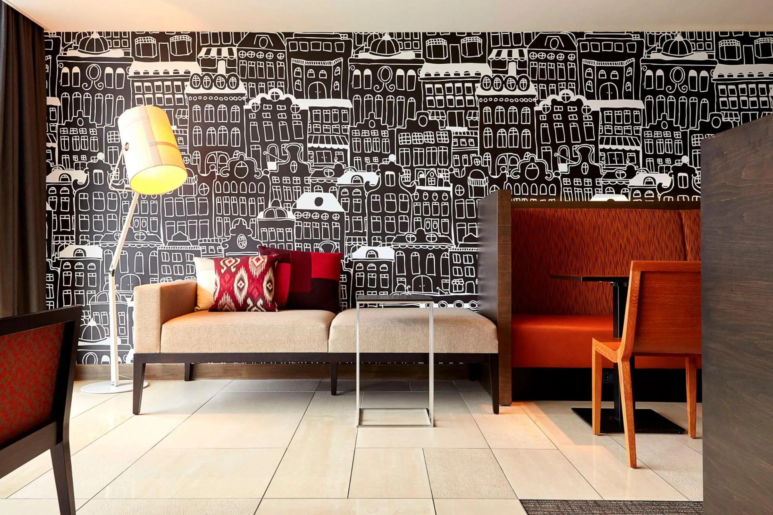 Lounge or bar in Hyatt Place Amsterdam Airport