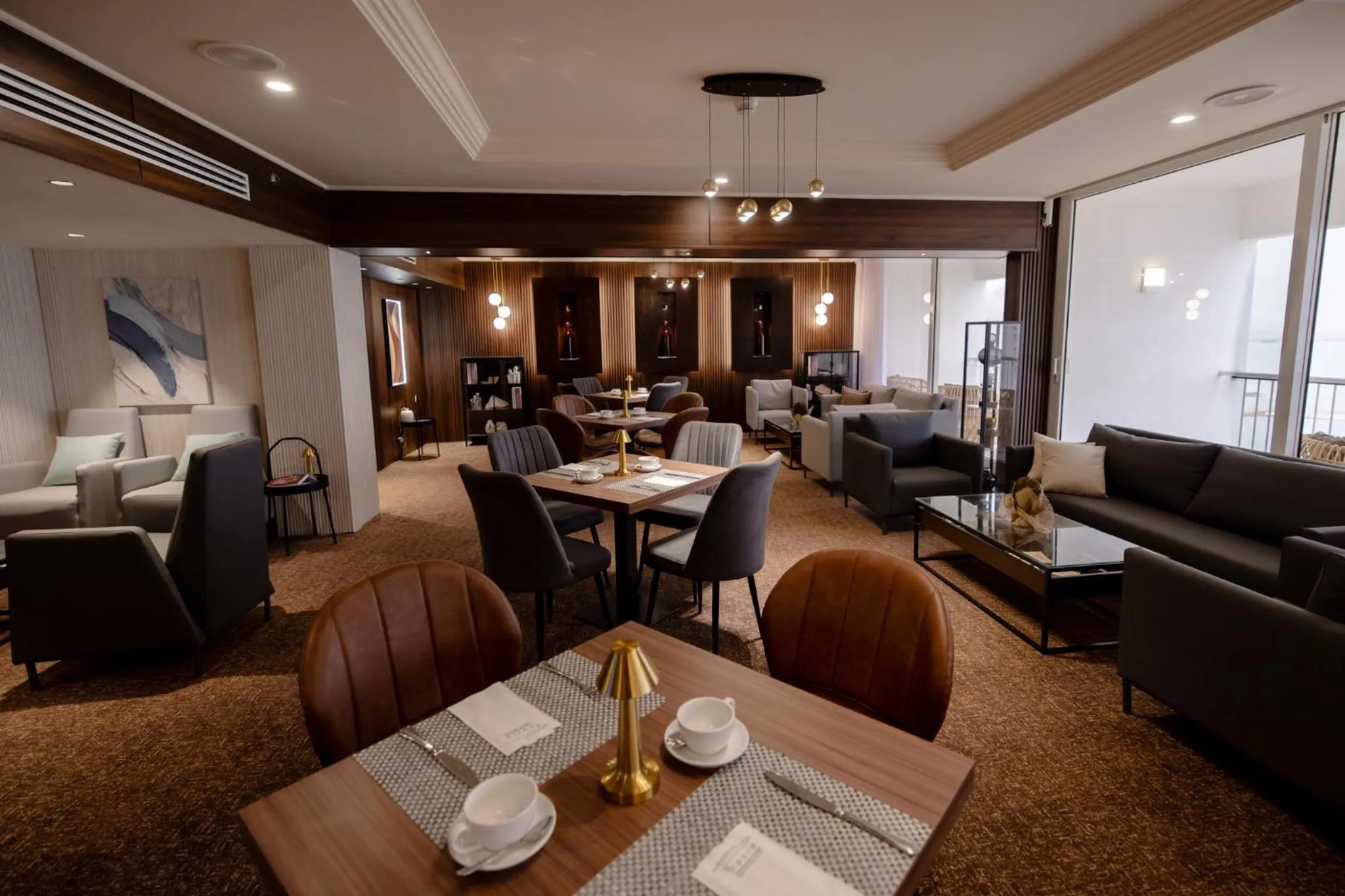 Lounge or bar in David Dead Sea Resort & Spa