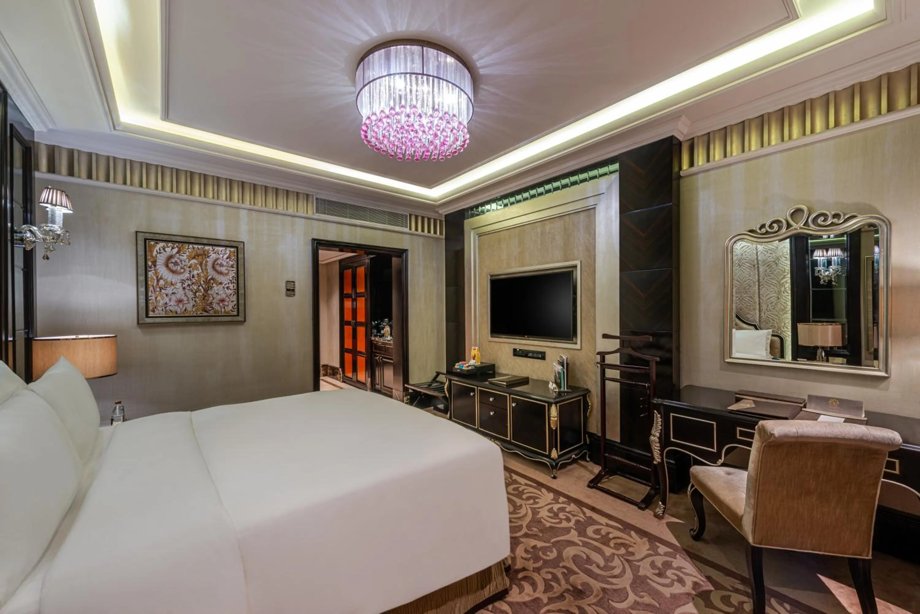 Bed in Narcissus Riyadh Hotel & Spa