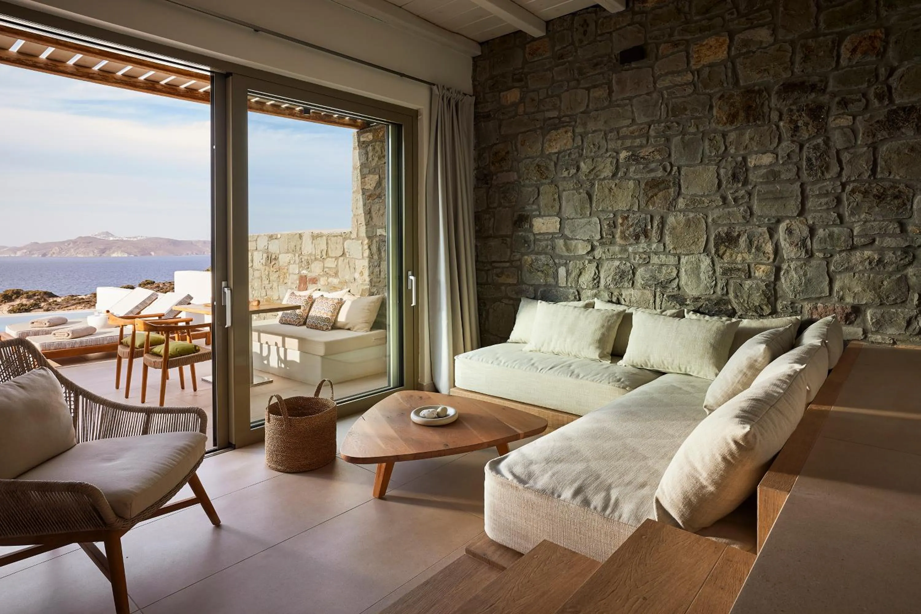 Living room in Hotel Milos Sea Resort