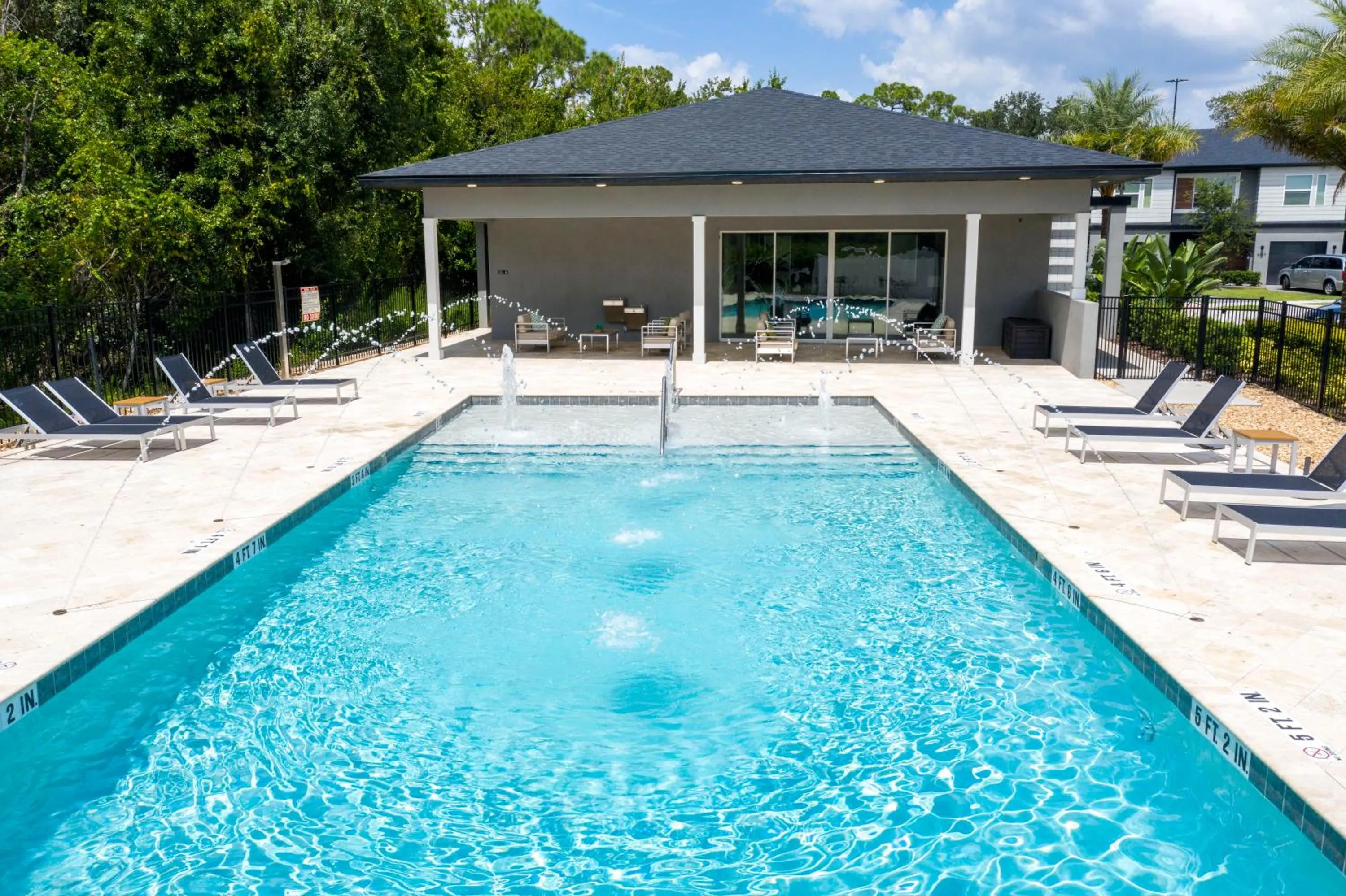 Gorgeous and New House at Le Reve Resort (214221)