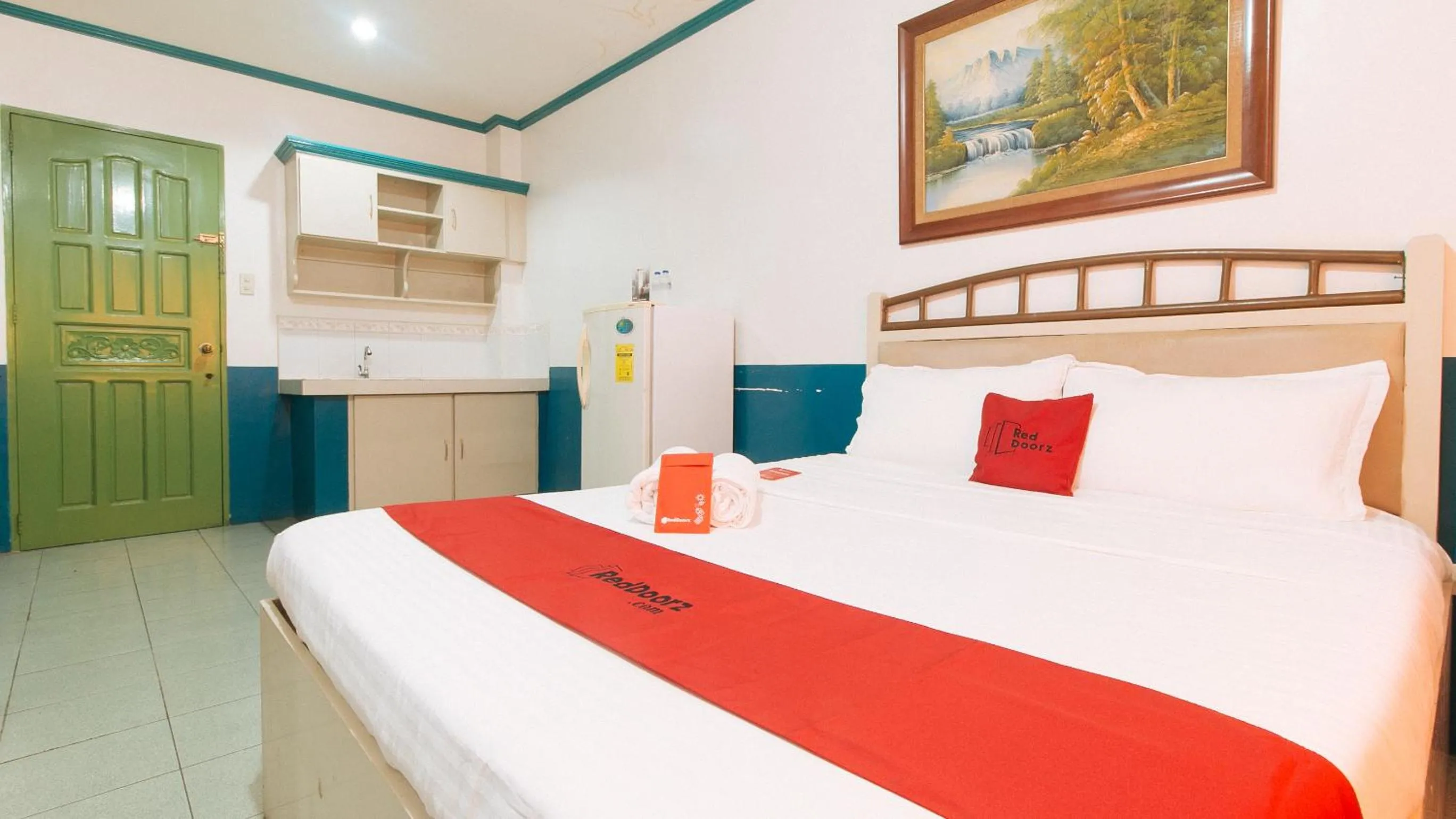 Bed in RedDoorz @ Orsu Hotel Angeles Pampanga