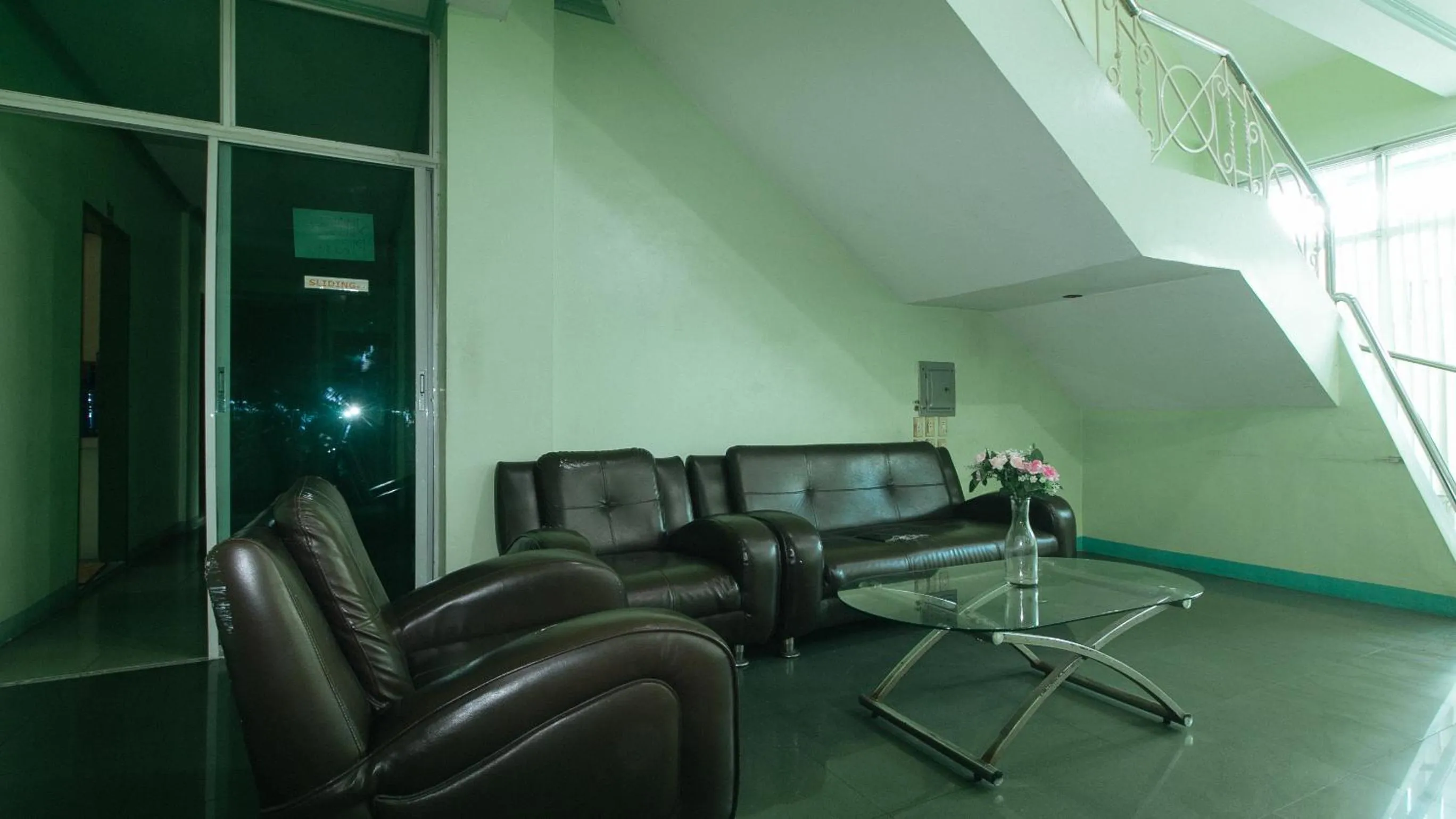 Living room in RedDoorz @ Orsu Hotel Angeles Pampanga