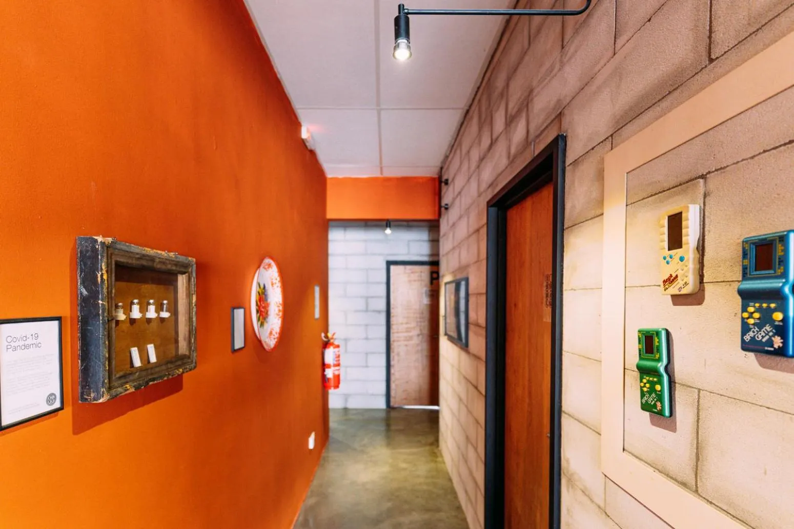 Decorative detail in Walk-Up To SIAR - Children Not Allowed