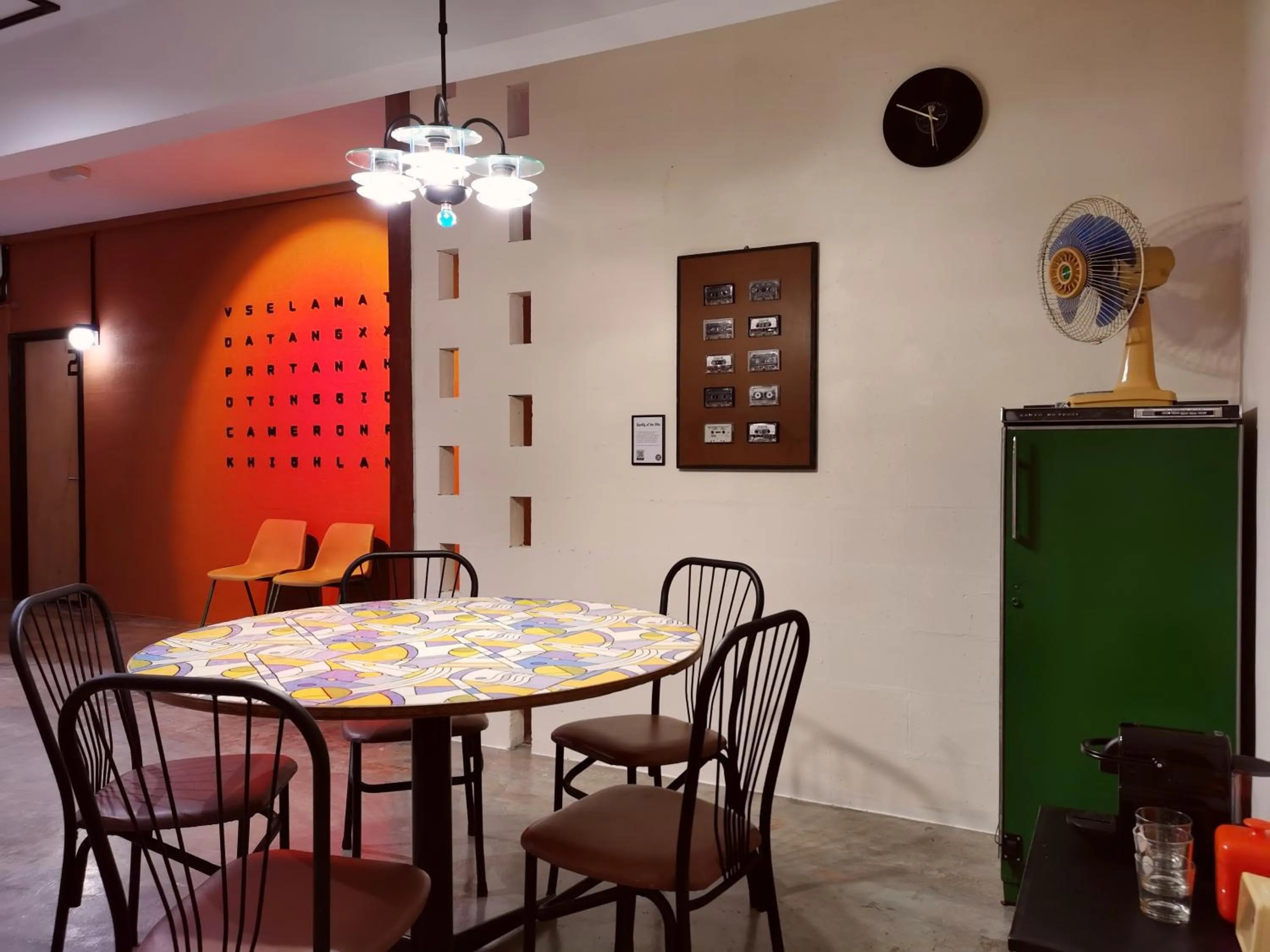 Seating area in Walk-Up To SIAR - Children Not Allowed