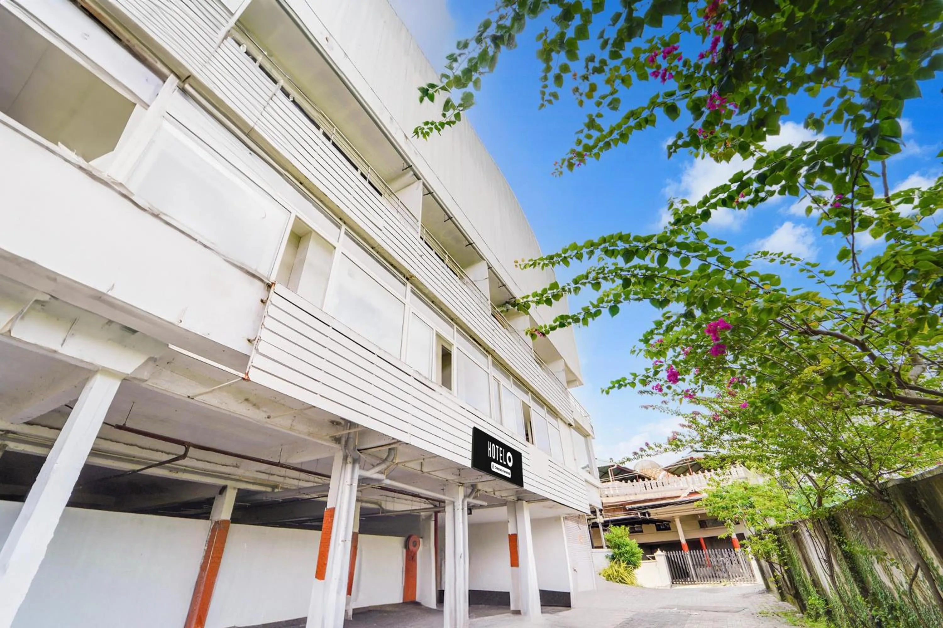 Facade/entrance in Hotel O Vazhakkala